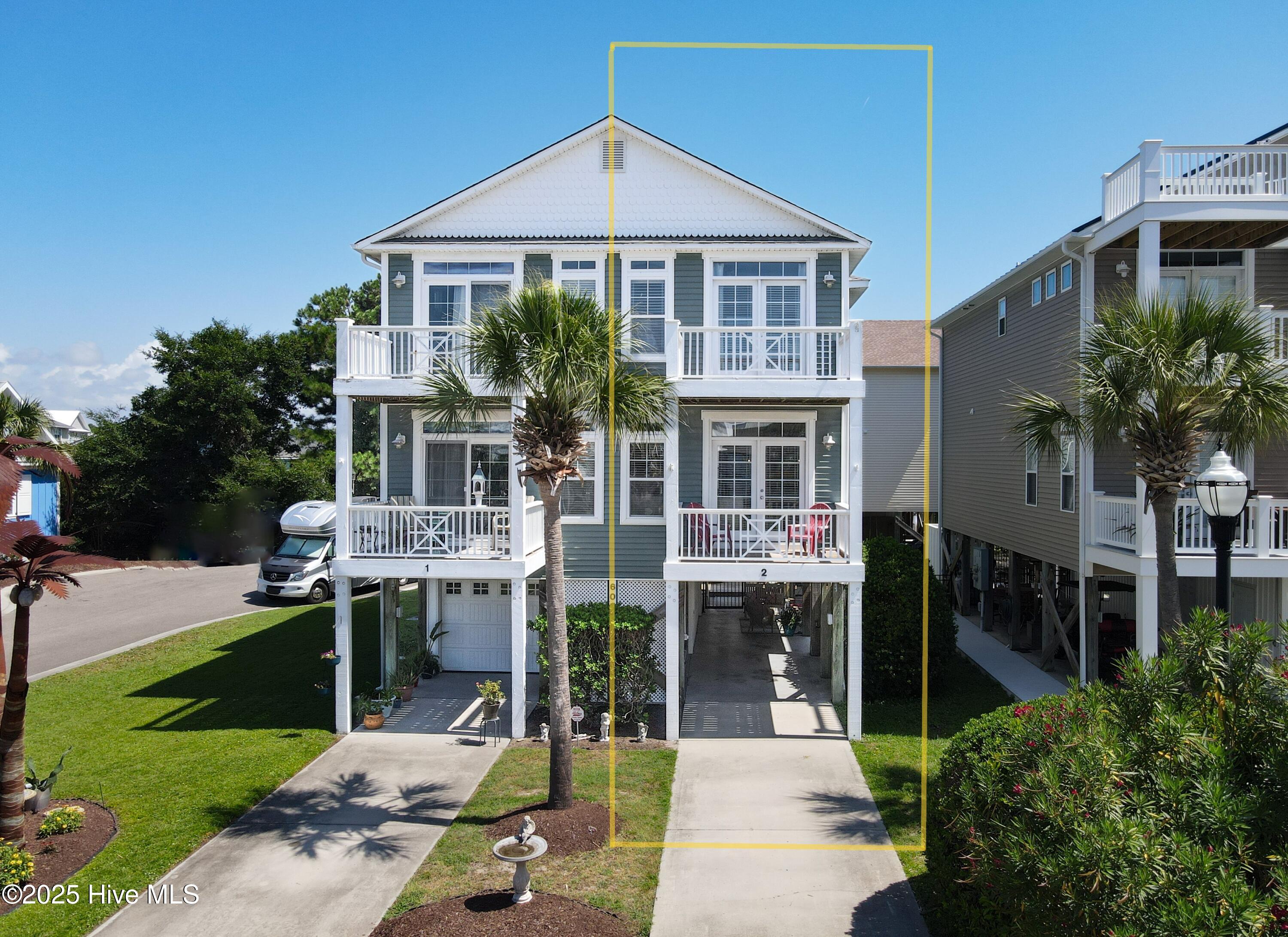 606 Tennessee Avenue Unit 2, Carolina Beach, NC 28428 – photo 2: front view outlined