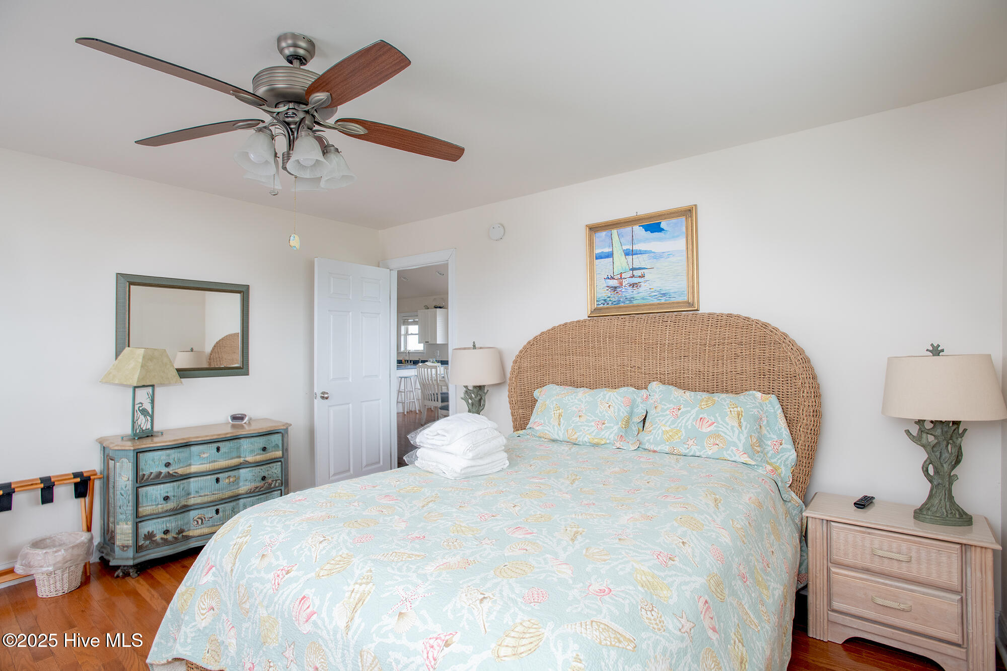 100515956 | Photo 11