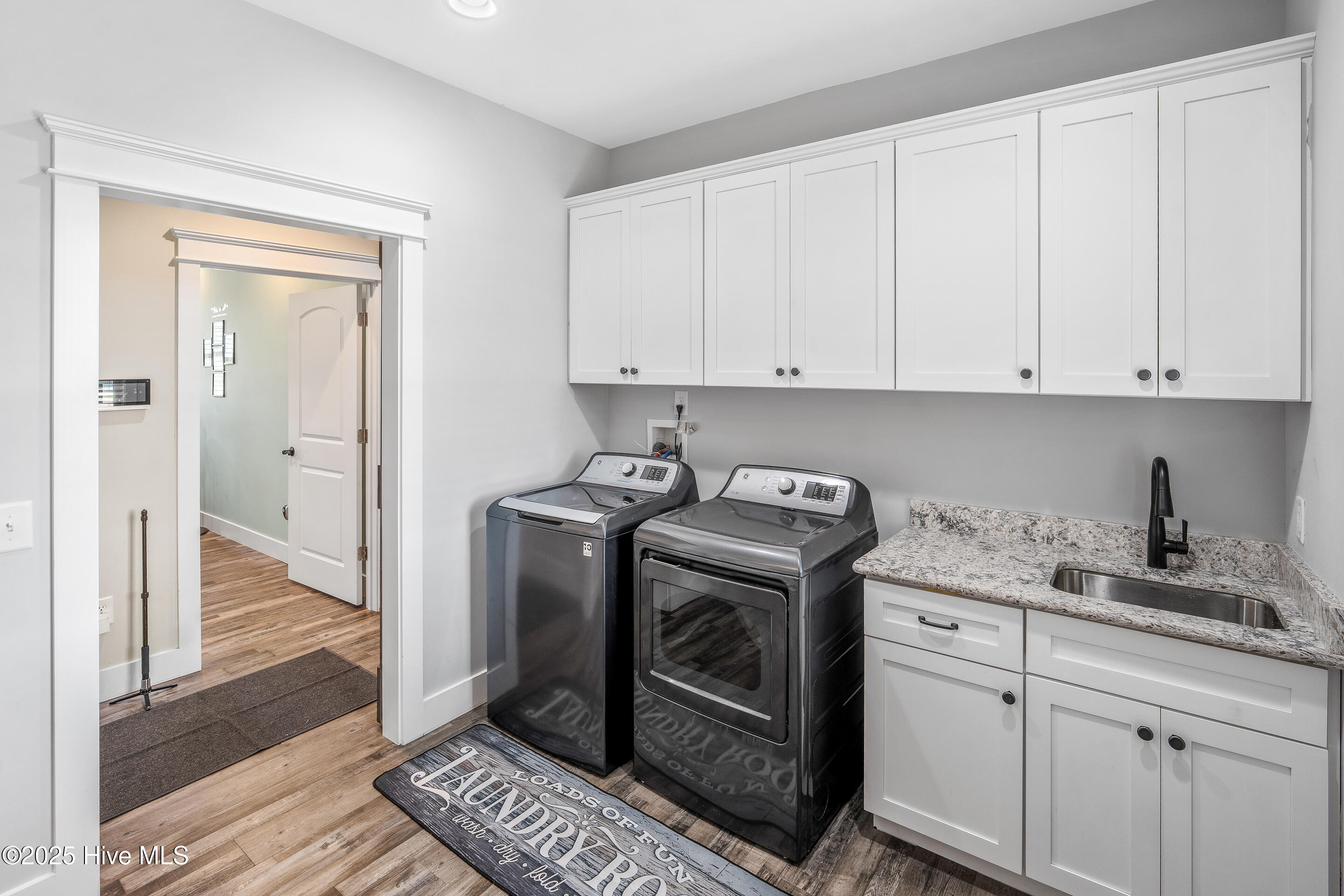 100531551 | Photo 29