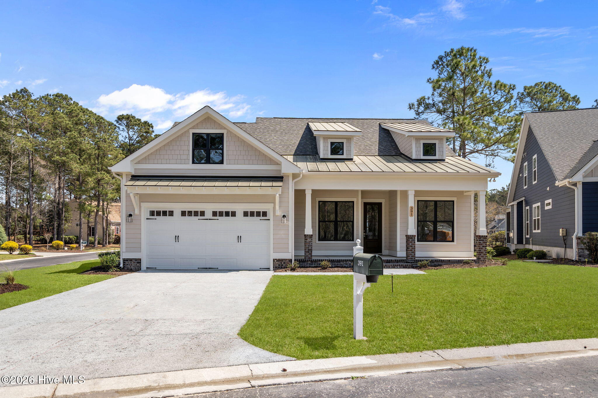 100564370 | Photo 41