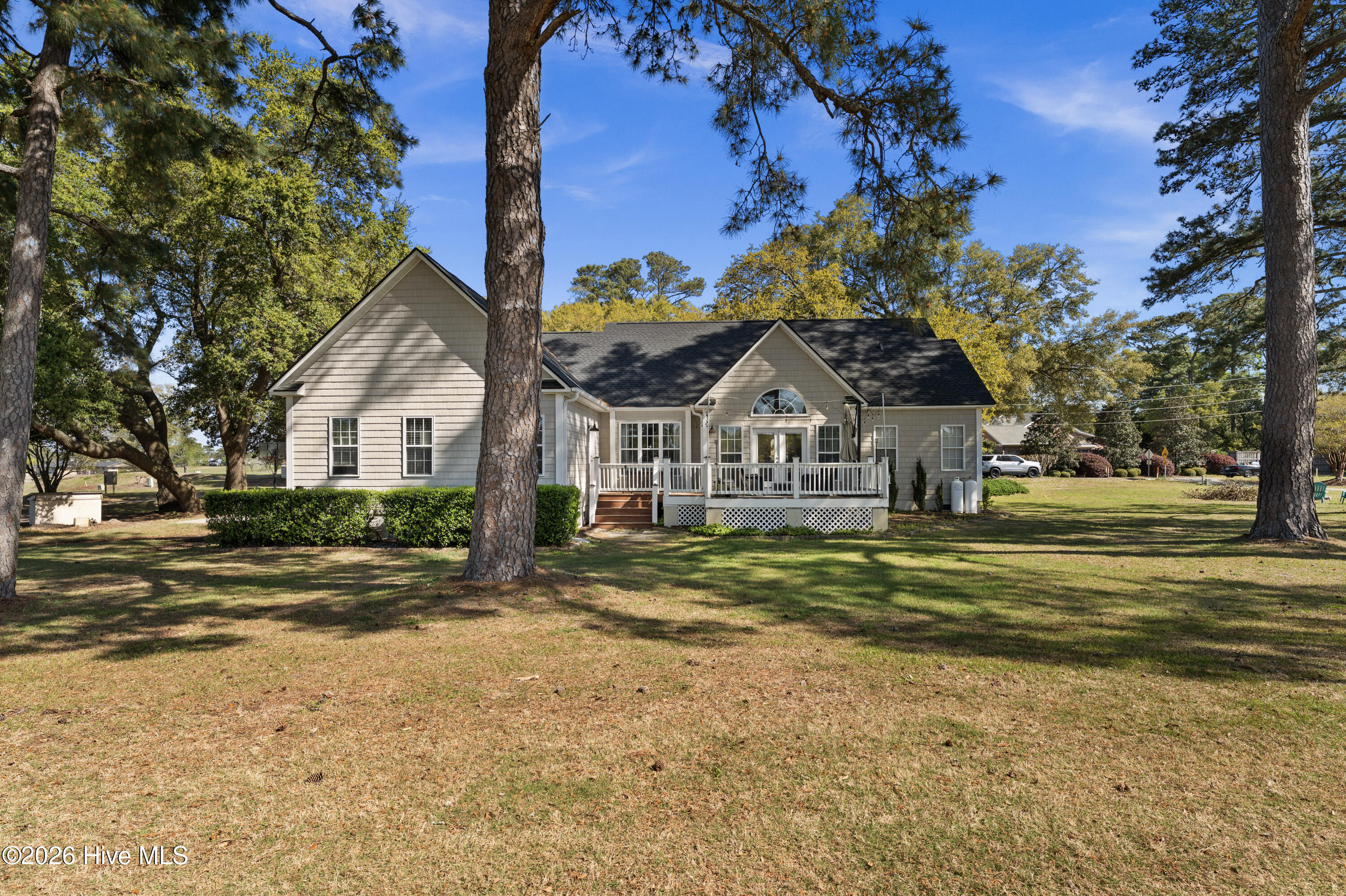 100550440 | Photo 11