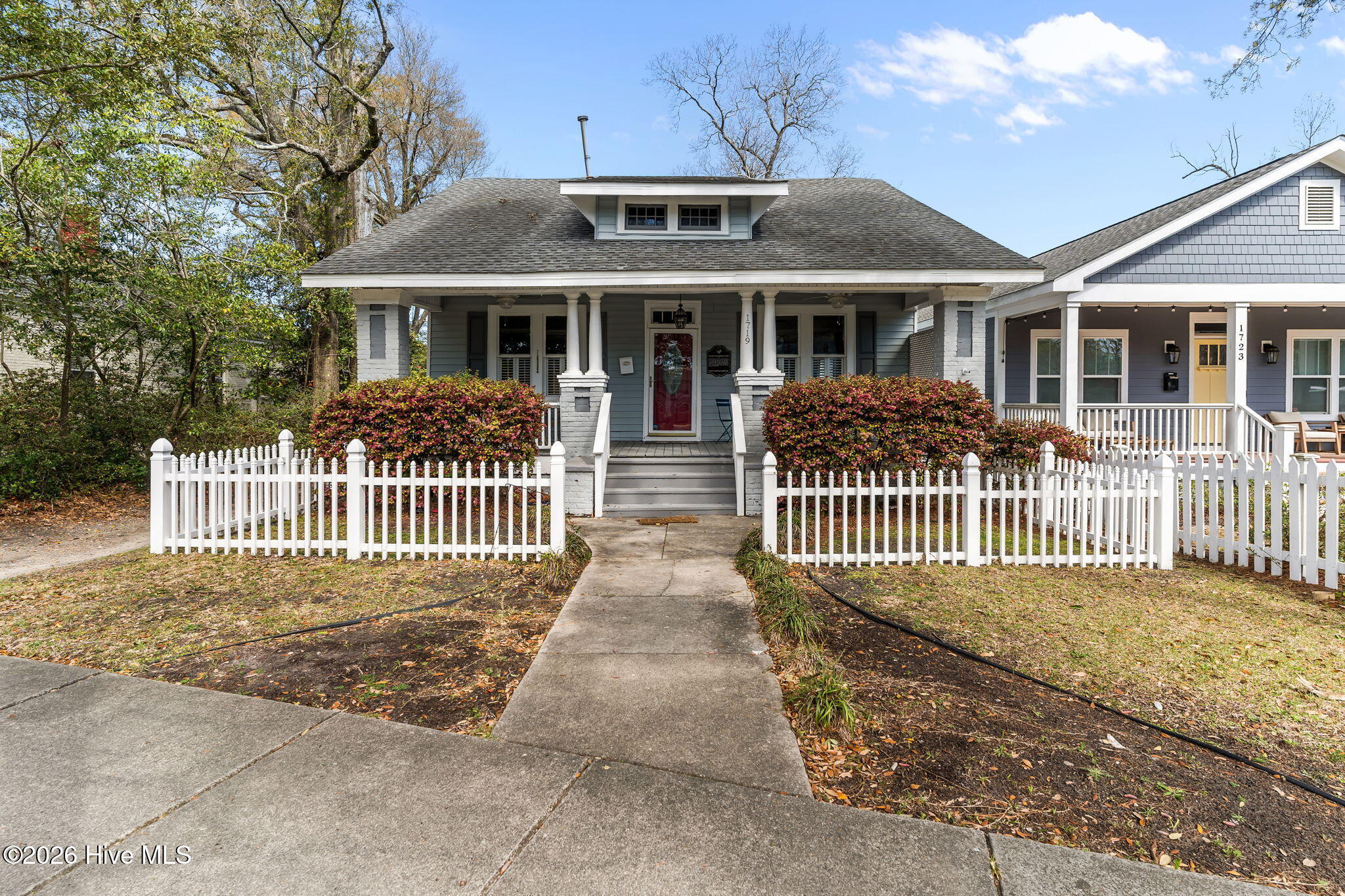 100561310 | Photo 42