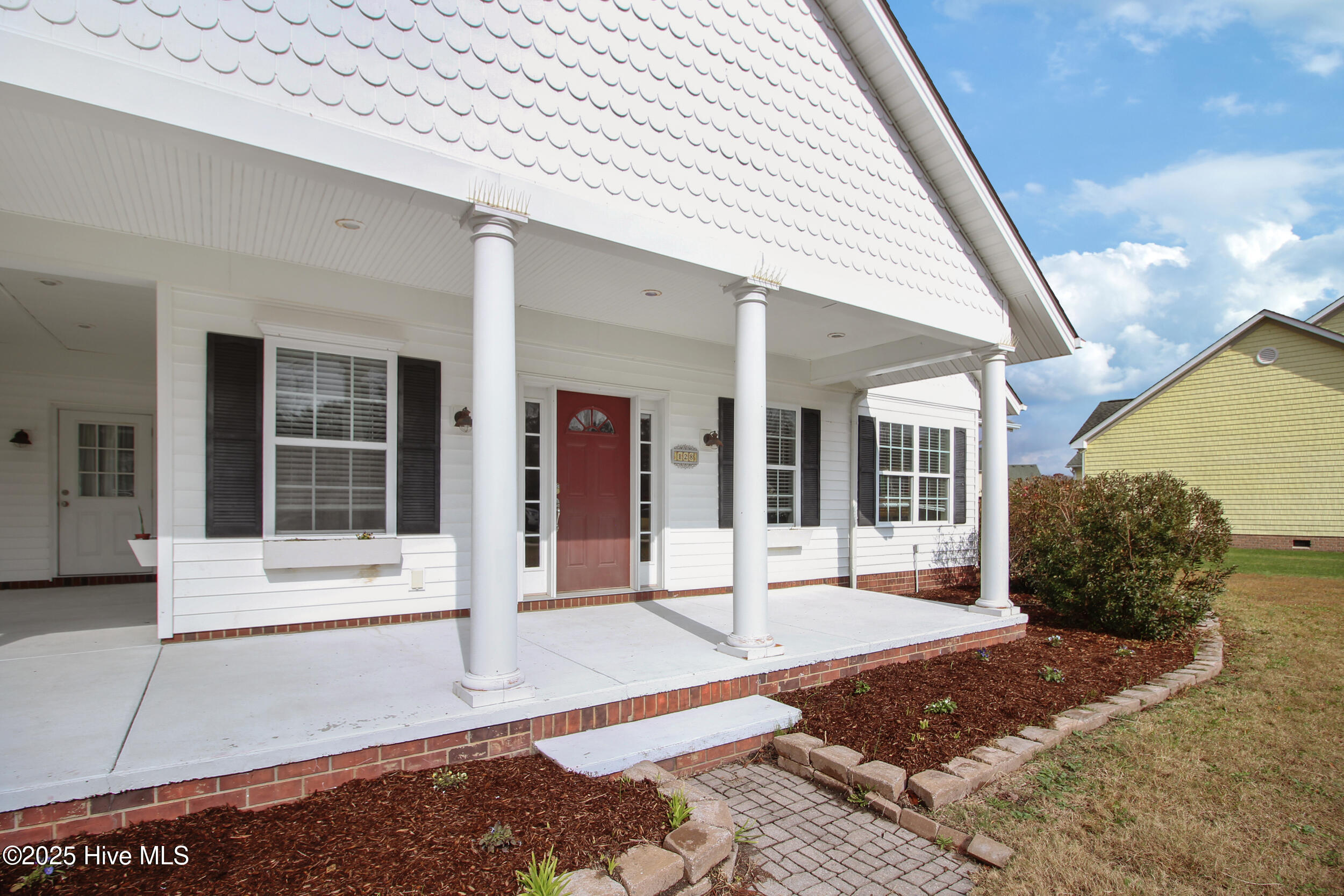 Homes for sale in Moyock, NC | 128 Creekside Dr, Moyock, NC 27958 | MLS# 100540213