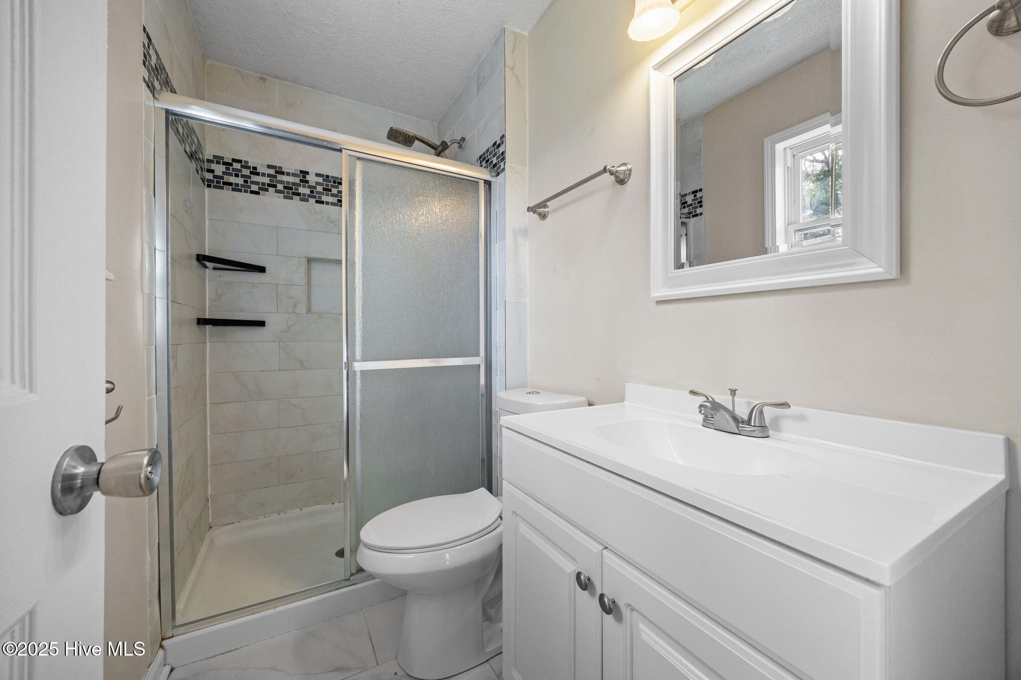 100539019 | Photo 23