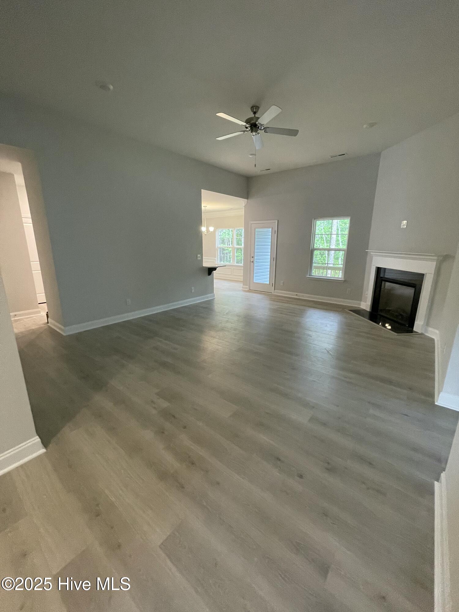 100446746 | Photo 10