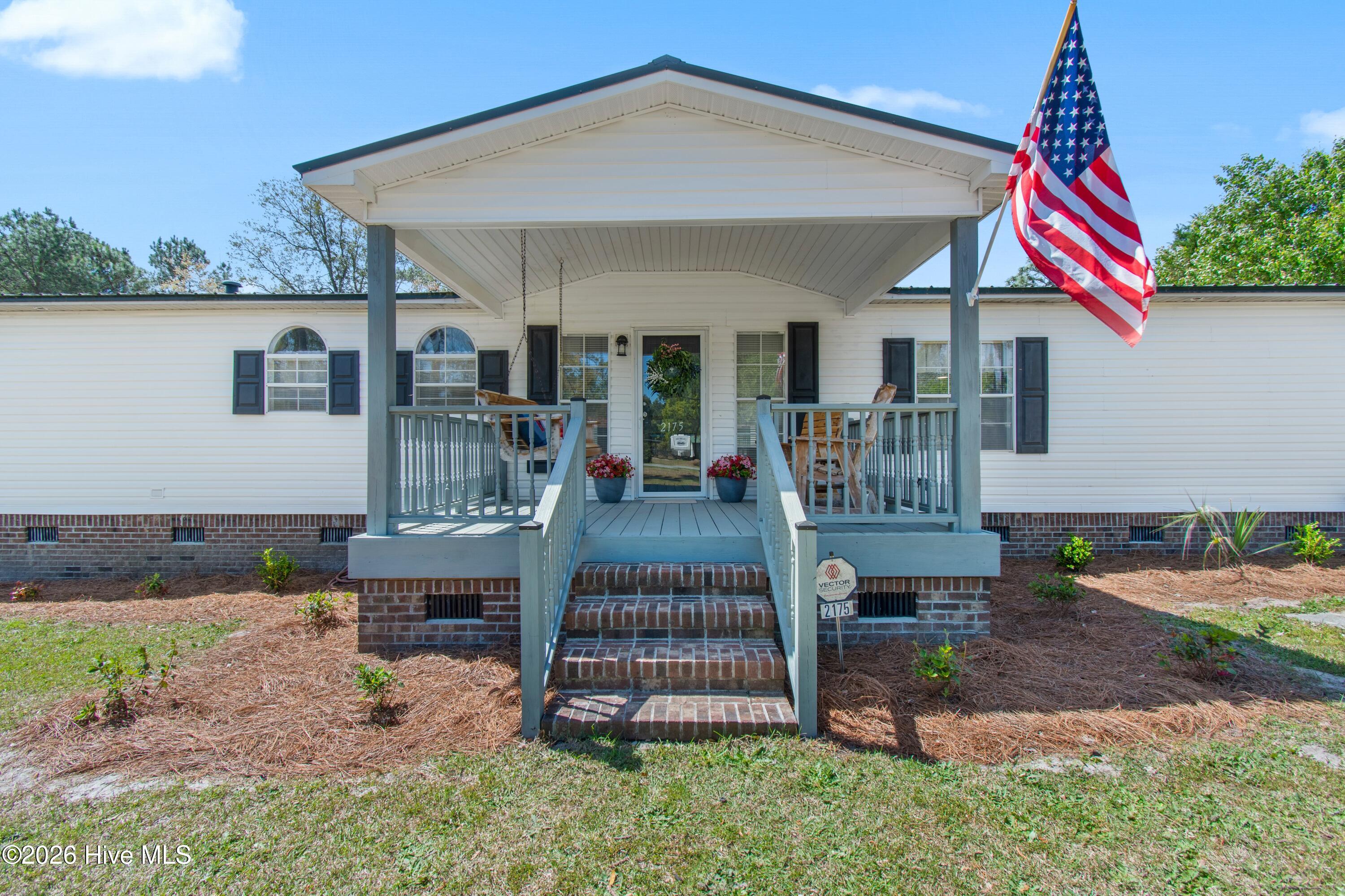 100566223 | Photo 13