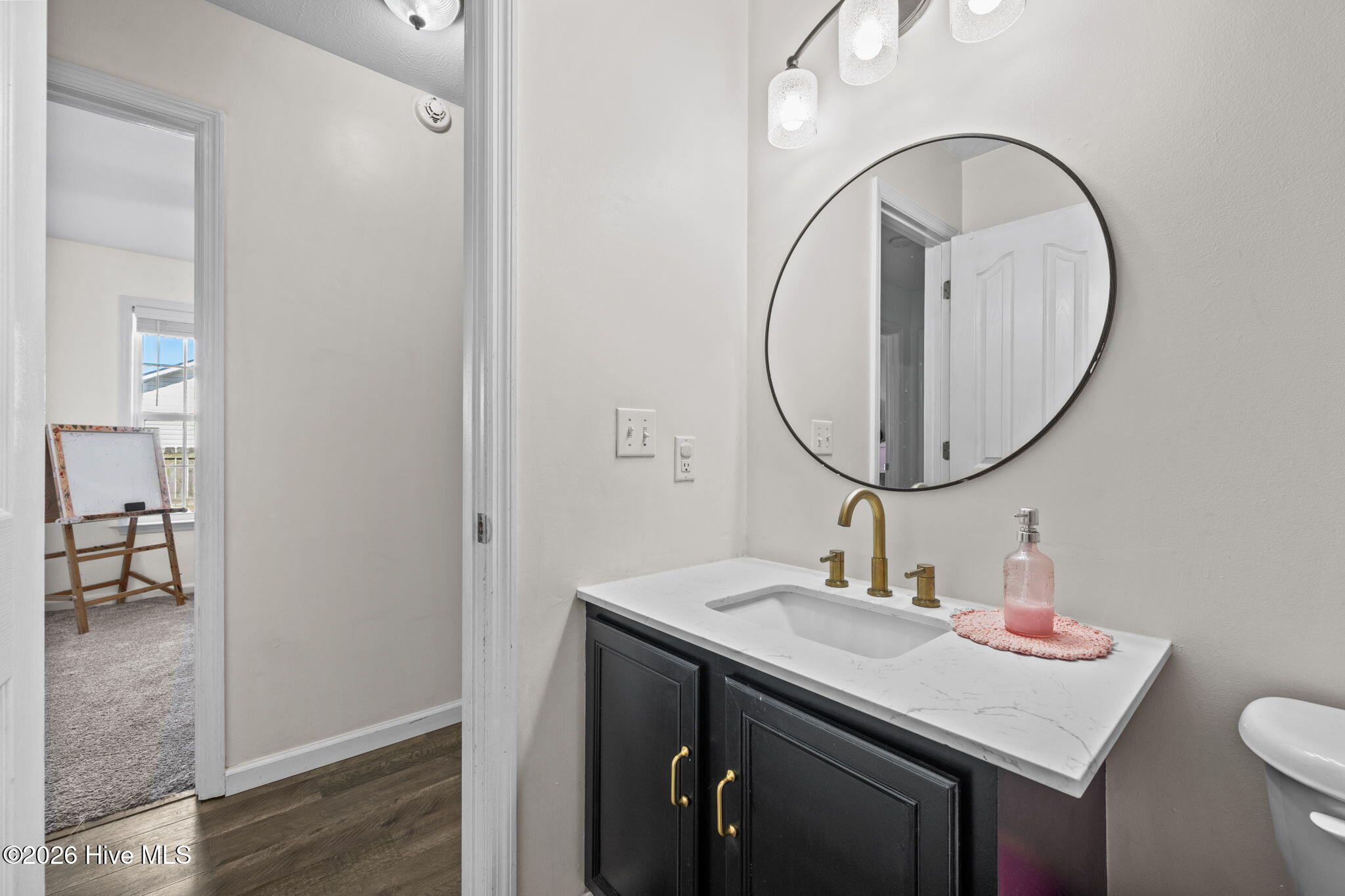 100556653 | Photo 28