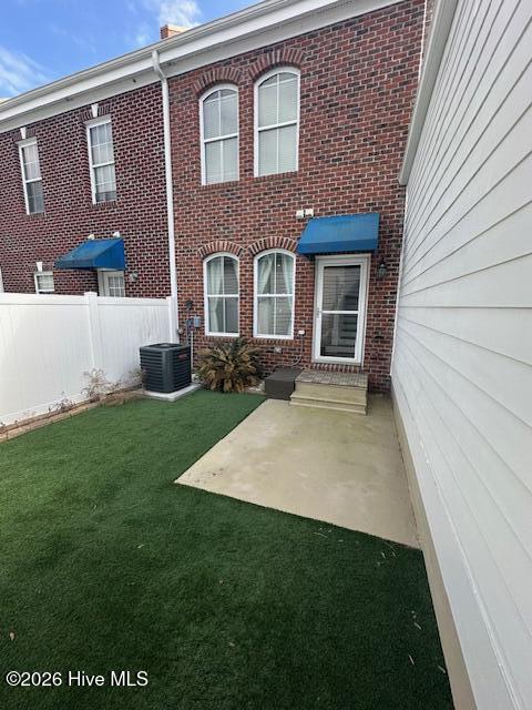 100534789 | Photo 16