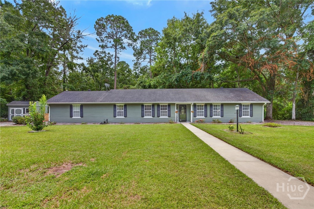 1st image of 901 Queens Ct, Hinesville, GA 31313 | MLS# SA361596