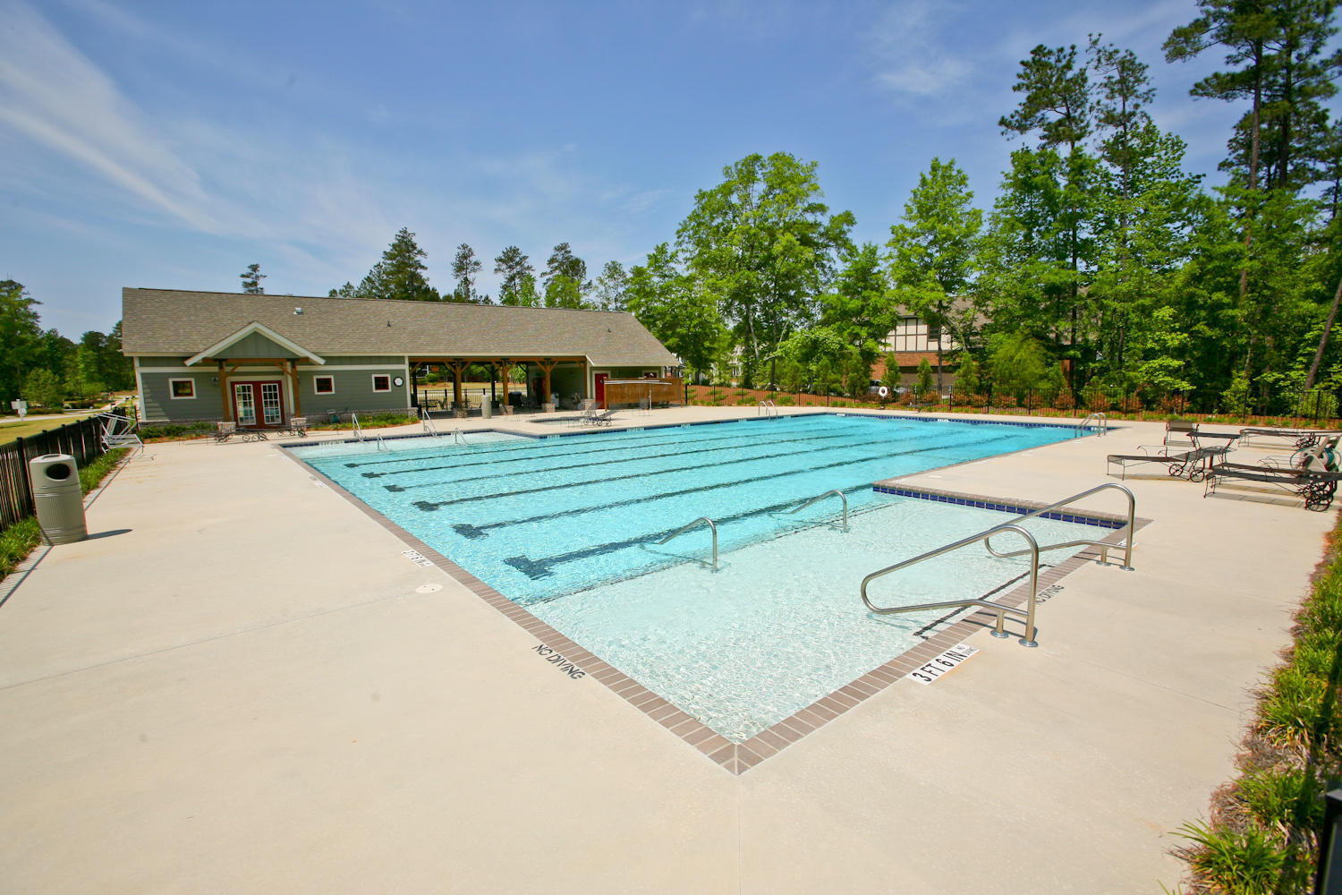 08_Coummunity Pool1