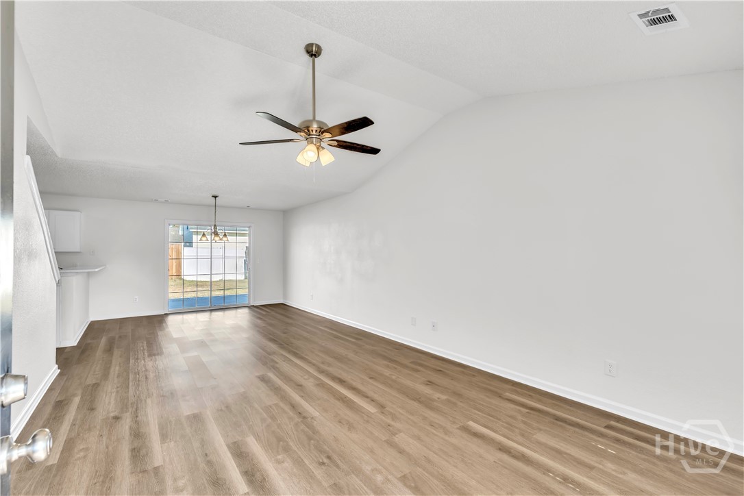 Homes for sale in Port Wentworth, GA | 19 Halyard Dr, Port Wentworth, GA 31407 | MLS# SA341247