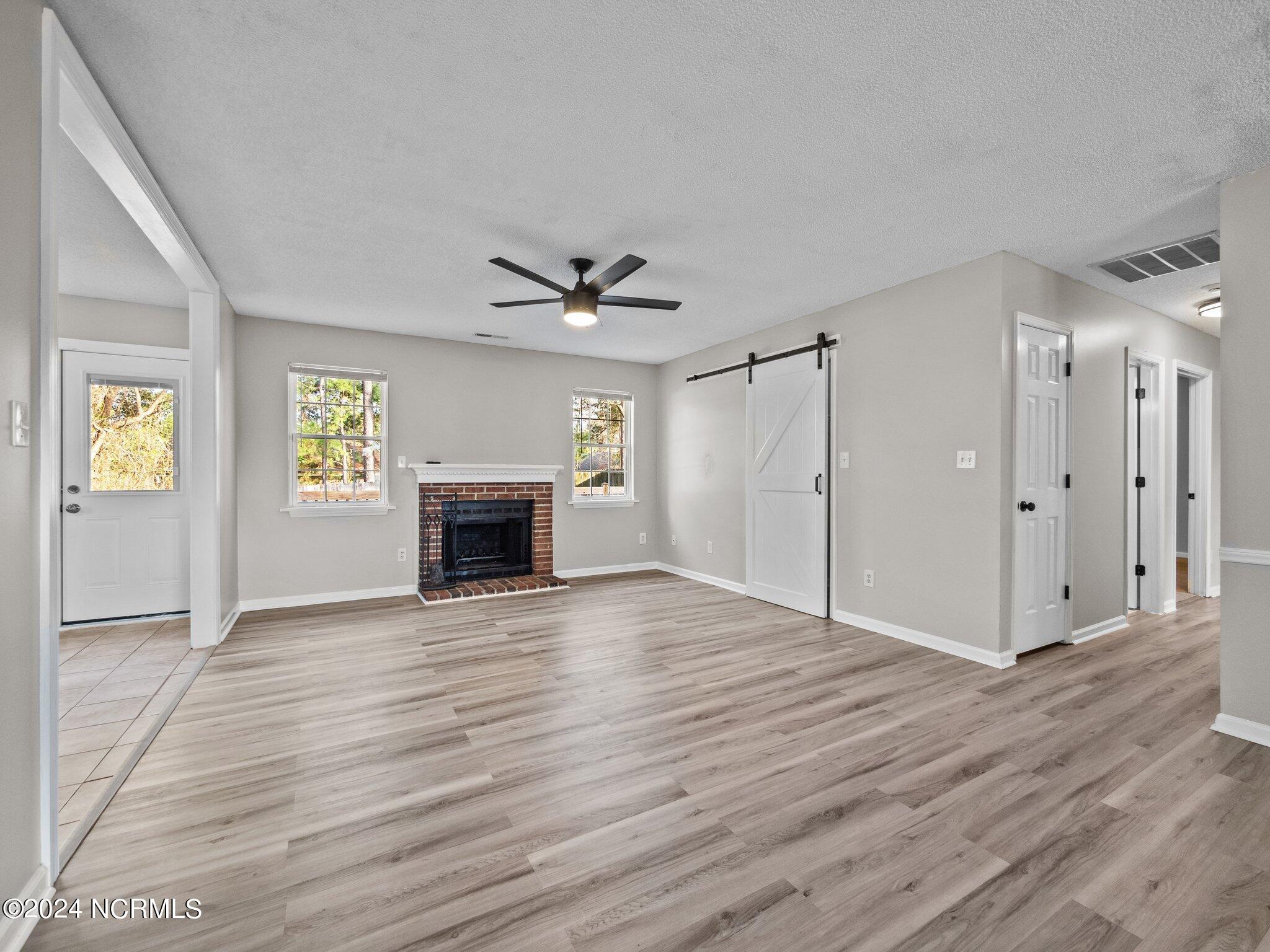 23-web-or-mls-M1B14125