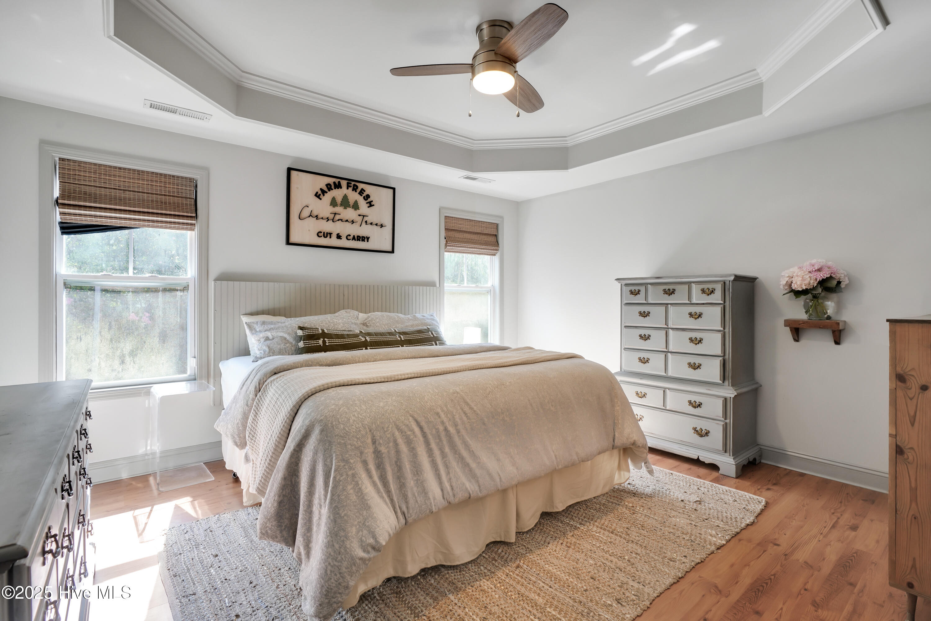 100525985 | Photo 23