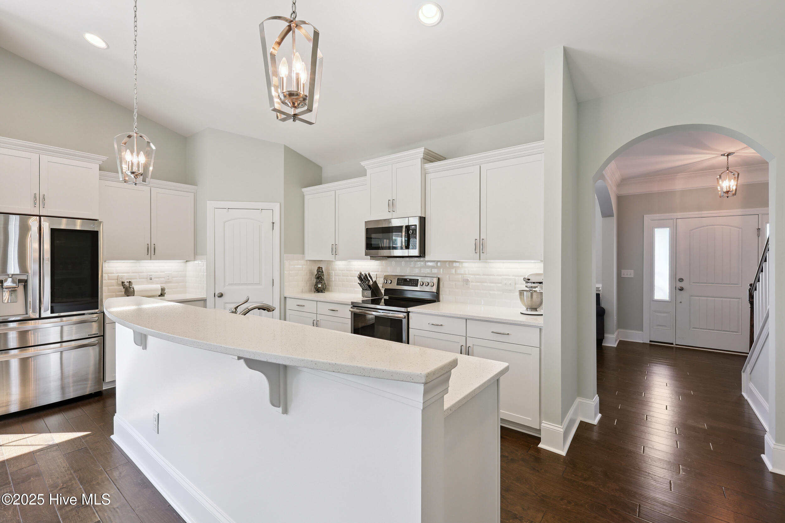 100521599 | Photo 10