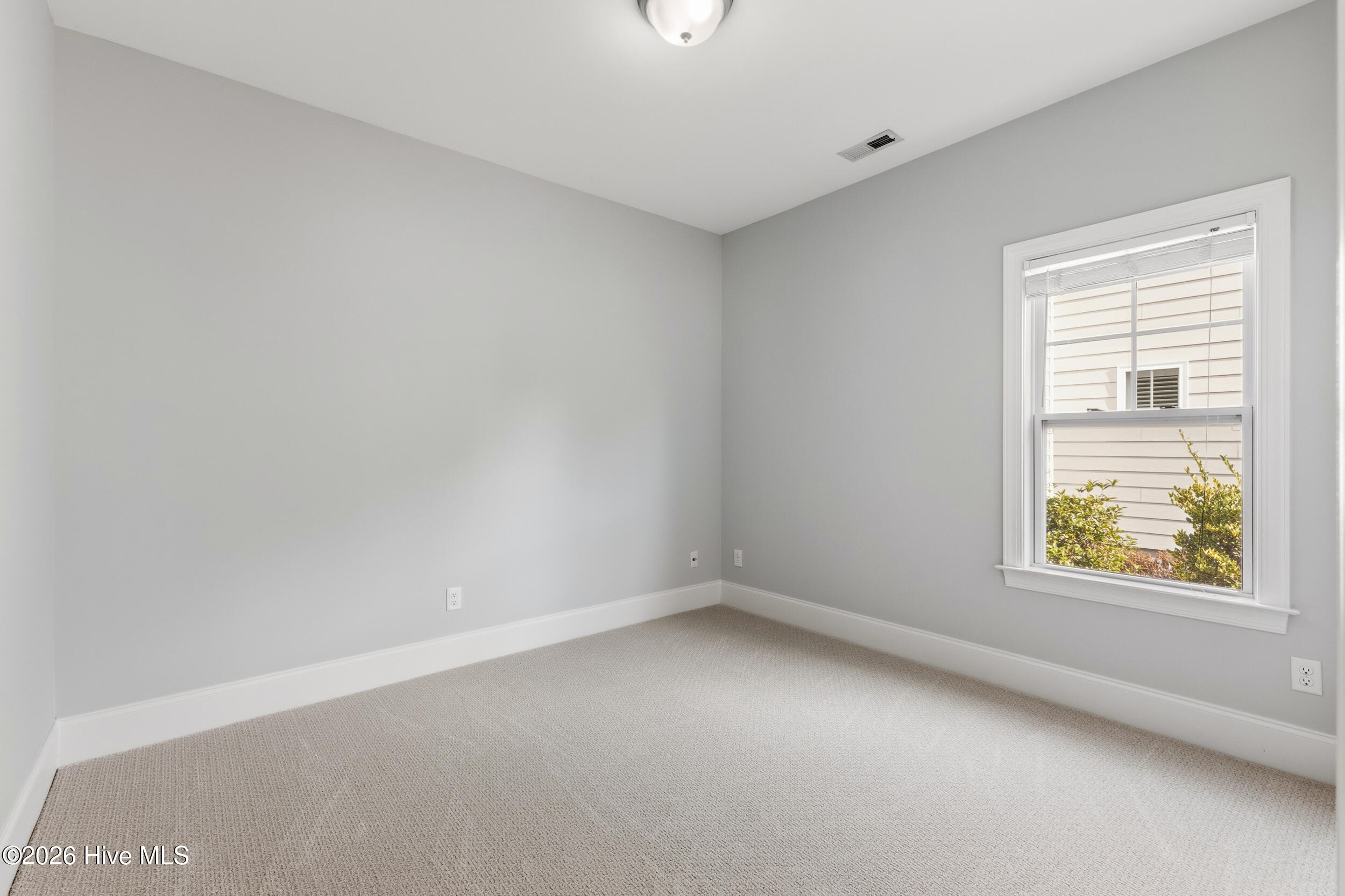 100559521 | Photo 18