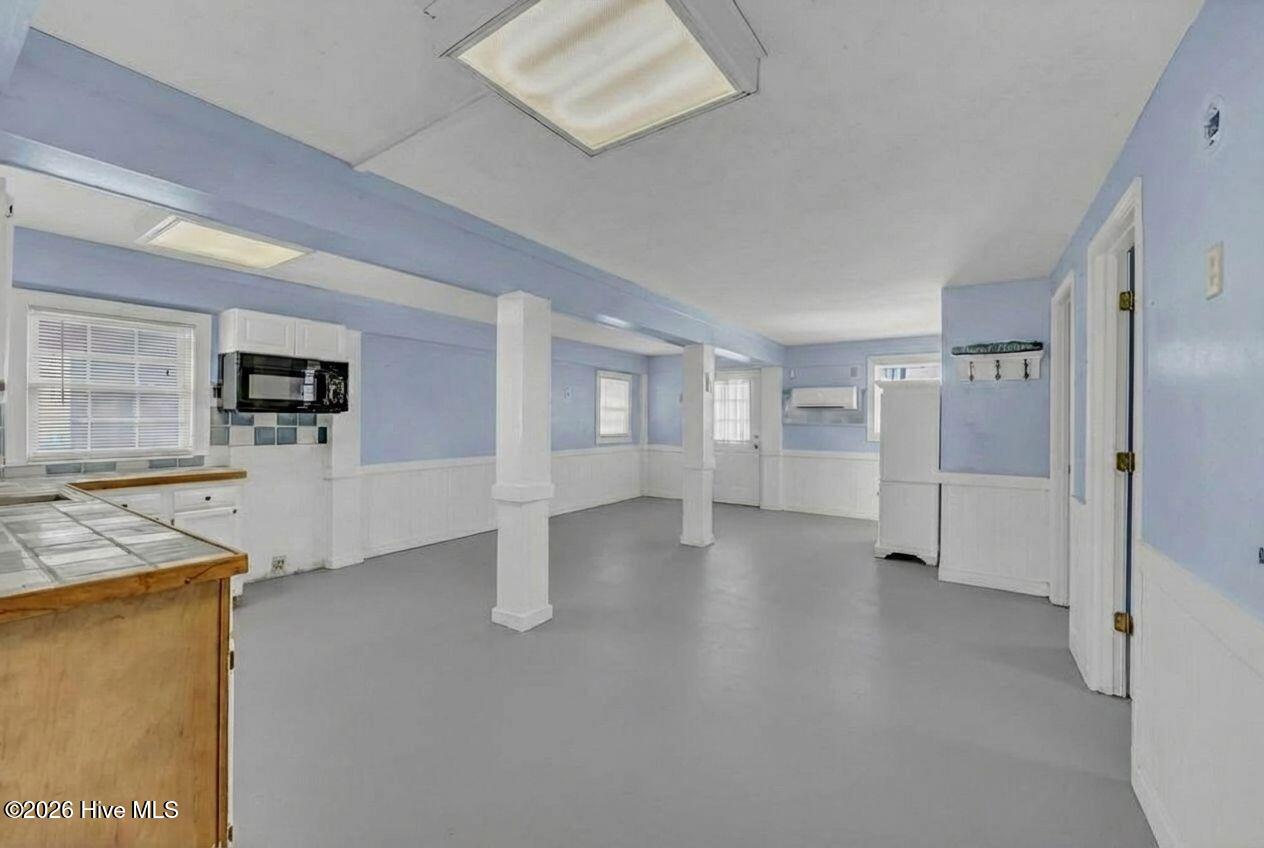 100556468 | Photo 24