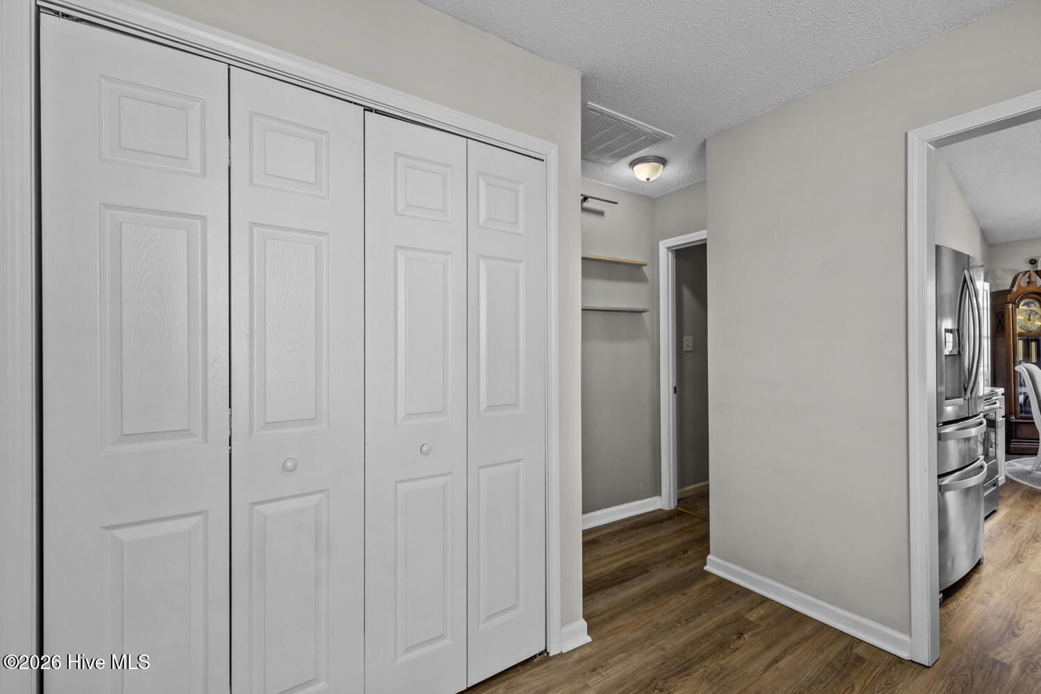 100555225 | Photo 14