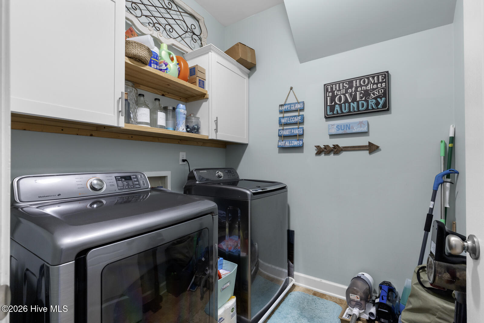 100555992 | Photo 19