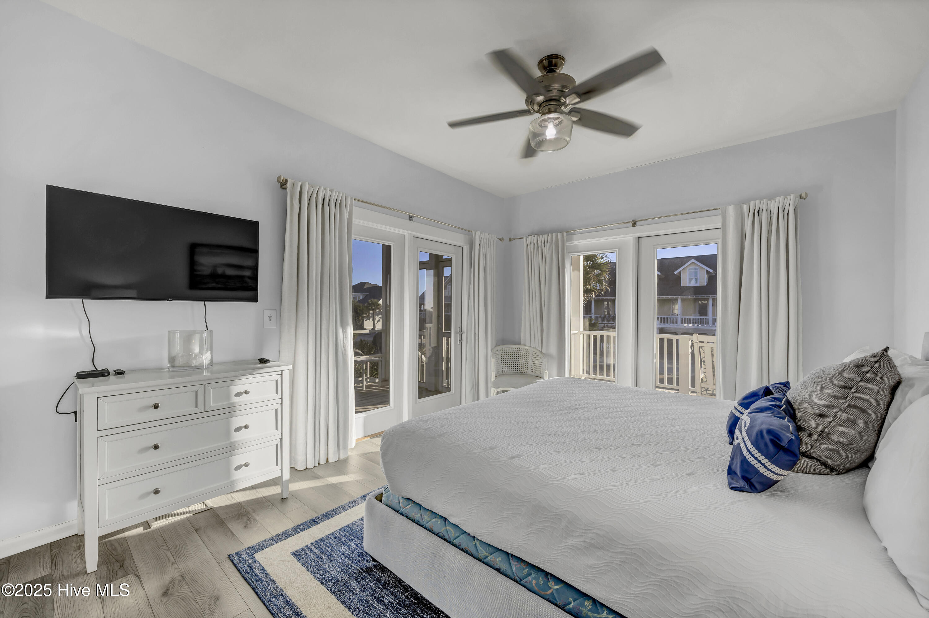 100546577 | Photo 22