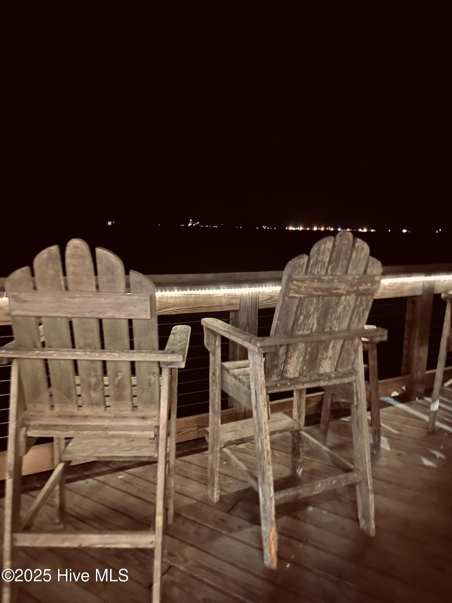 100535199 | Photo 13