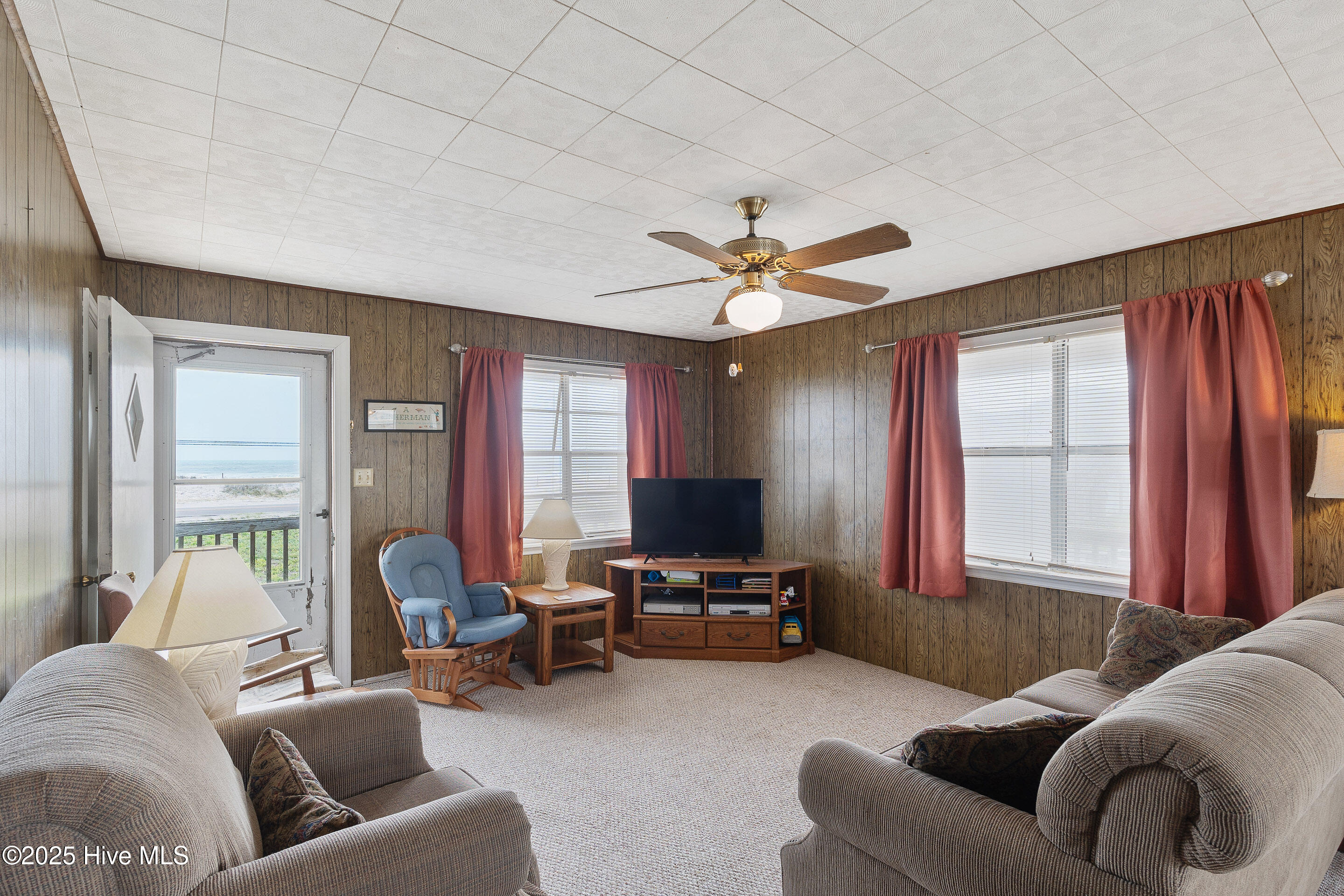 100503882 | Photo 13