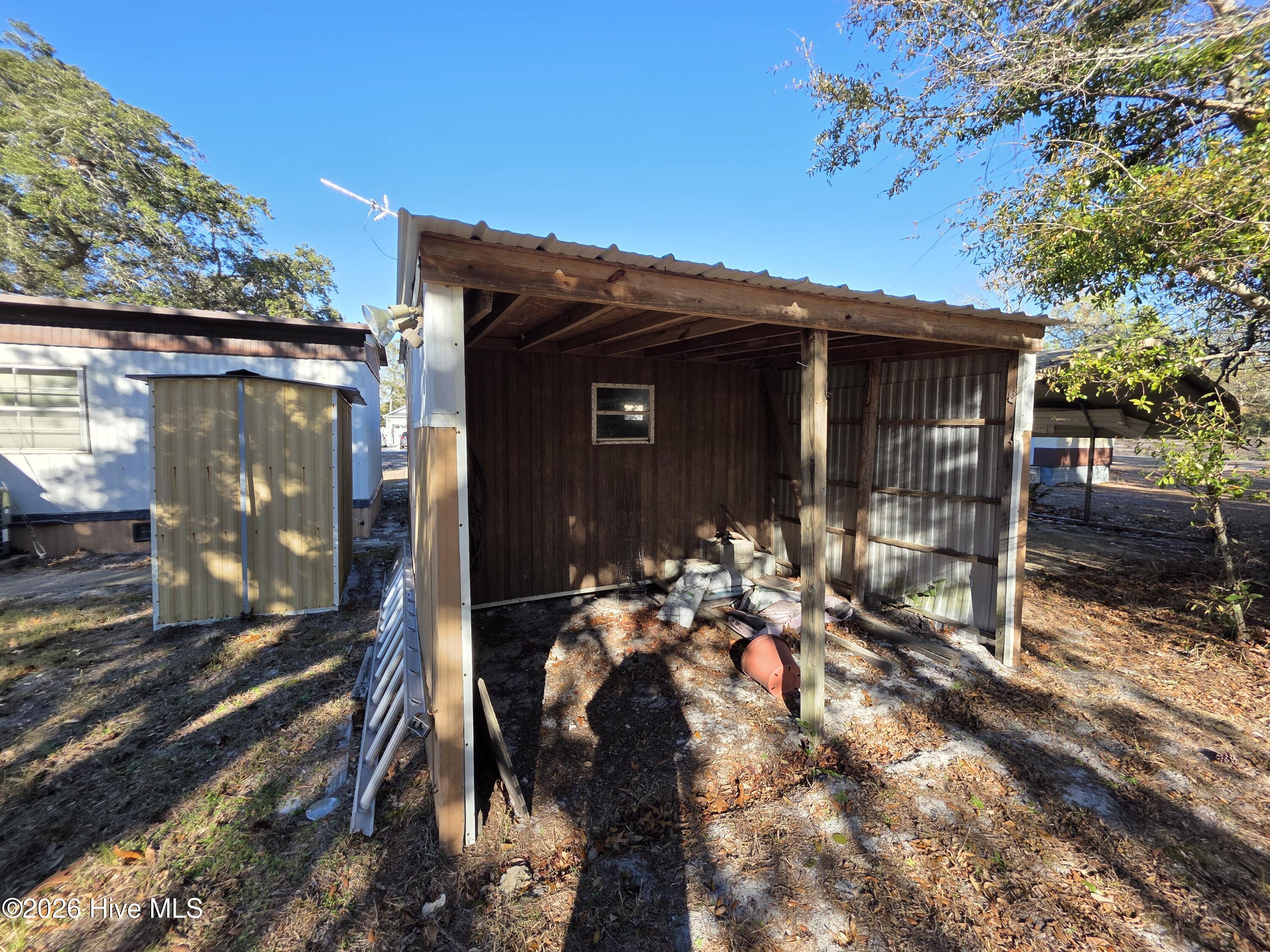 100552859 | Photo 24