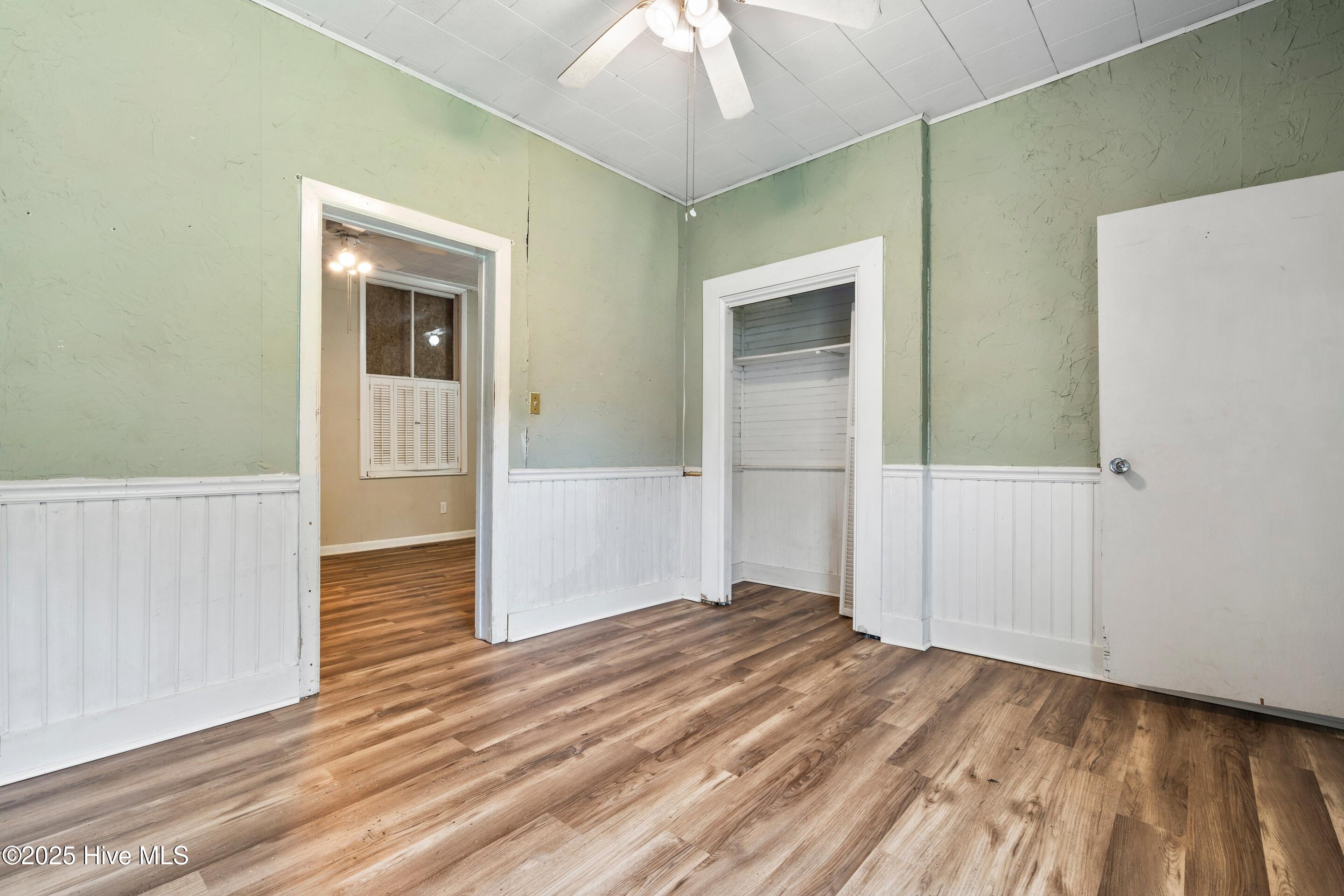 100513299 | Photo 30