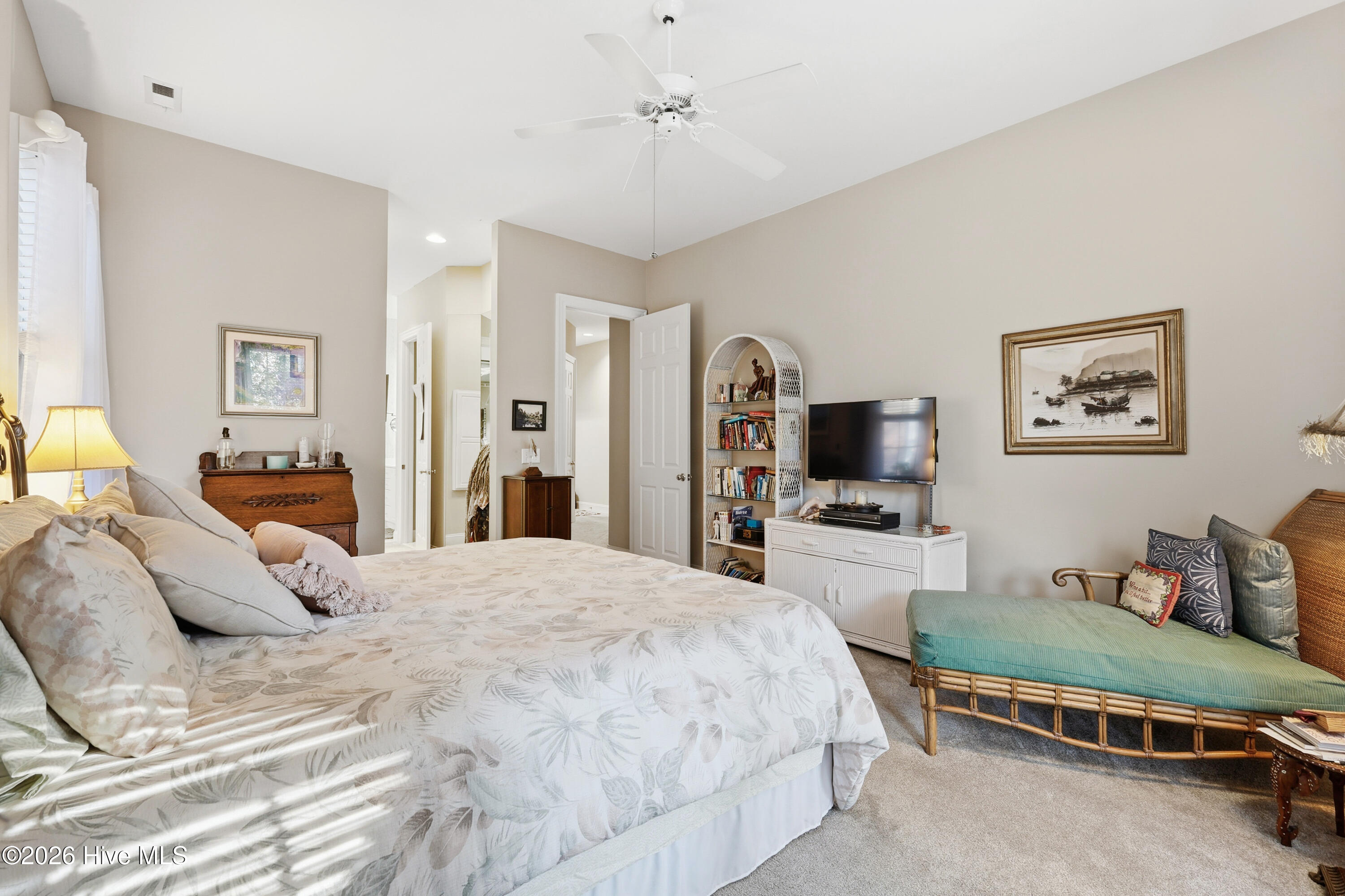 100552064 | Photo 18