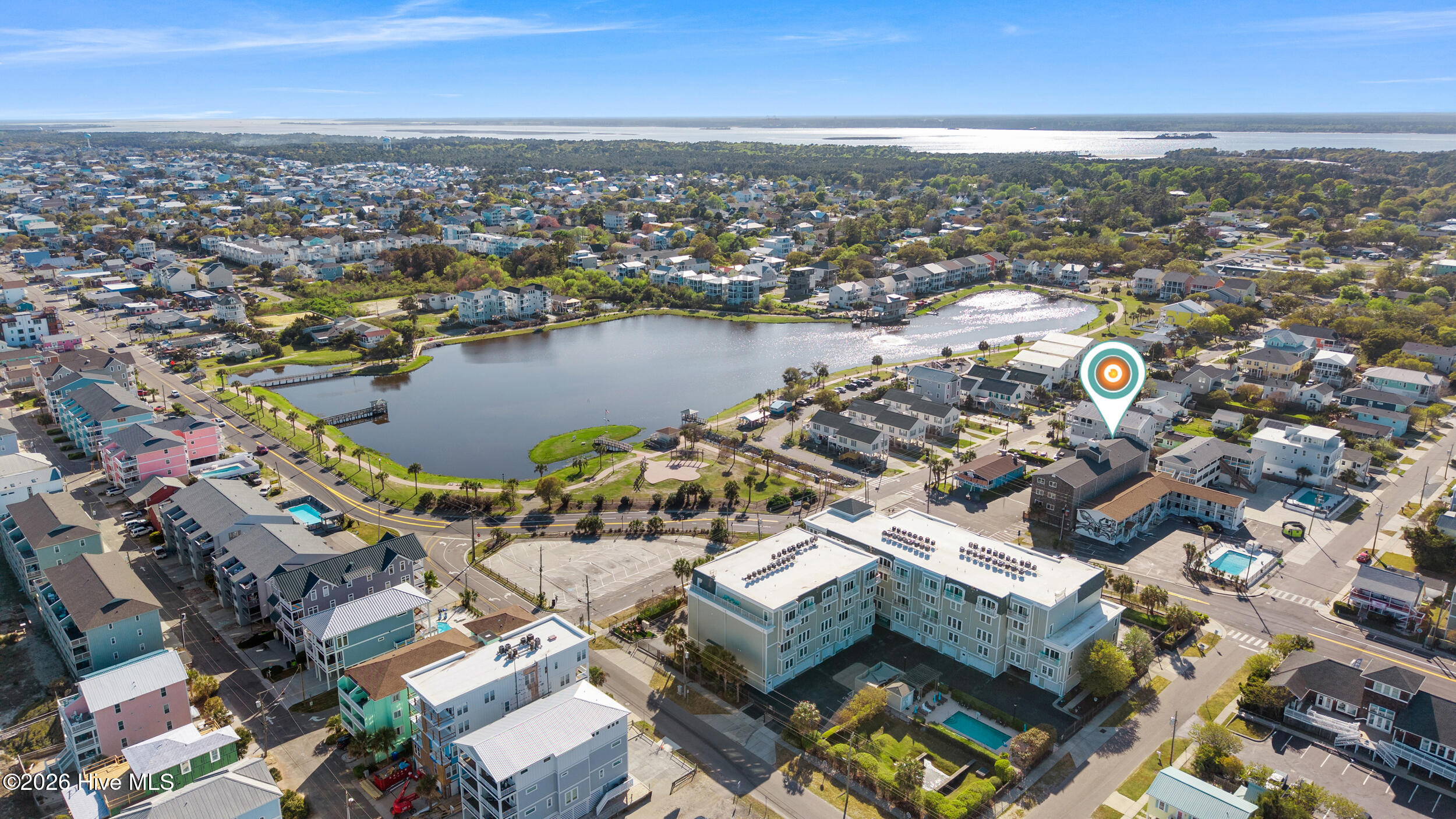 100565367 | Photo 33