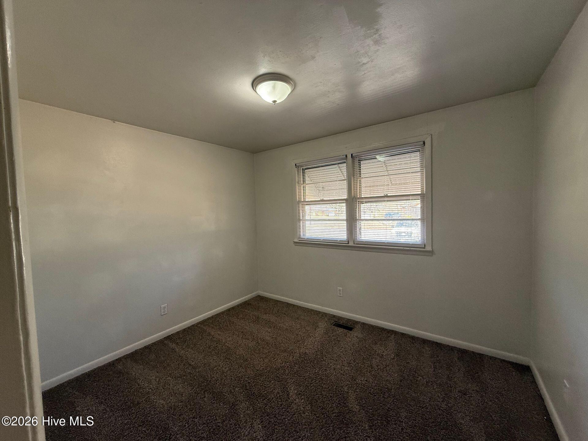 100563956 | Photo 10