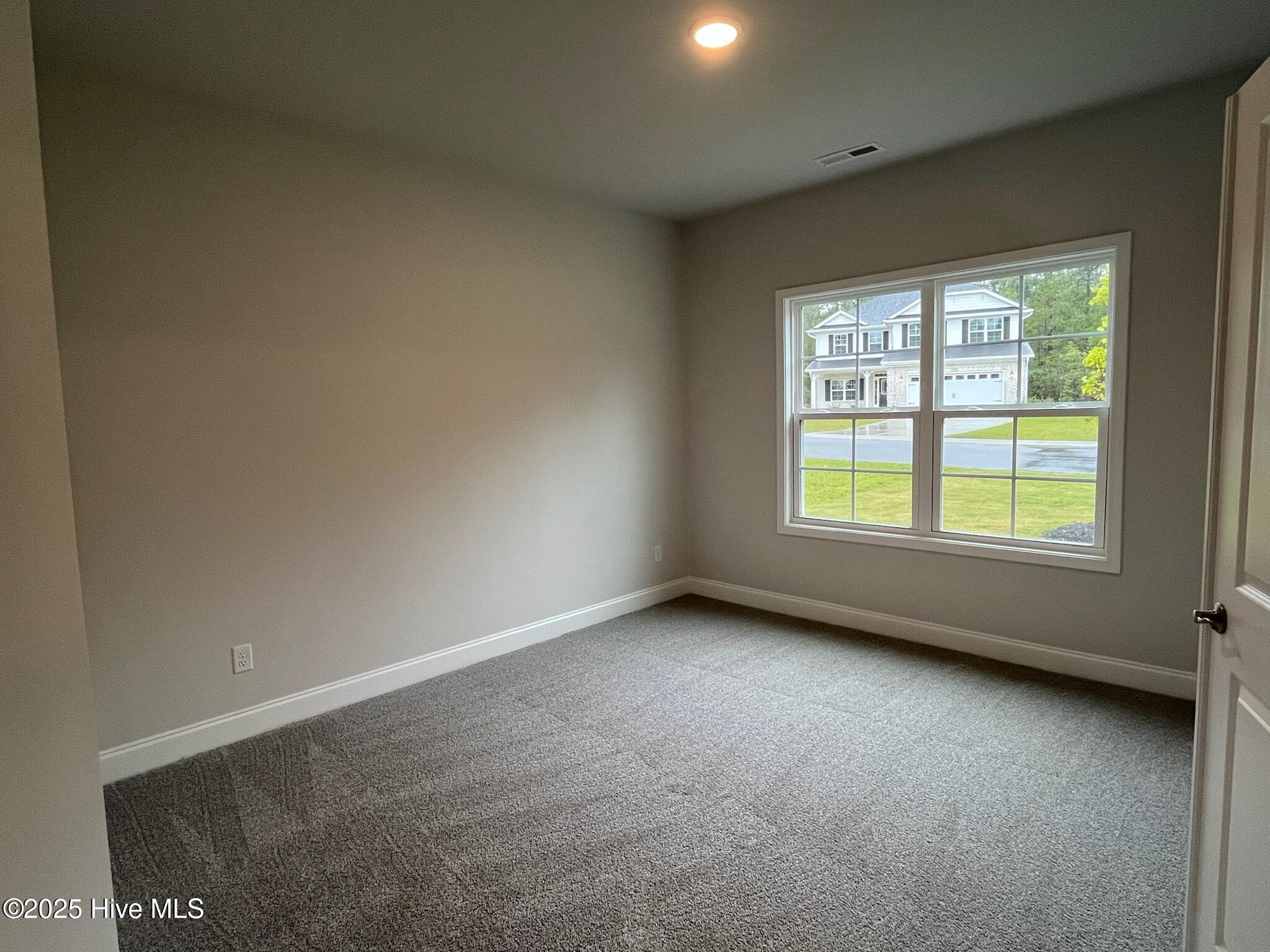 100428148 | Photo 30