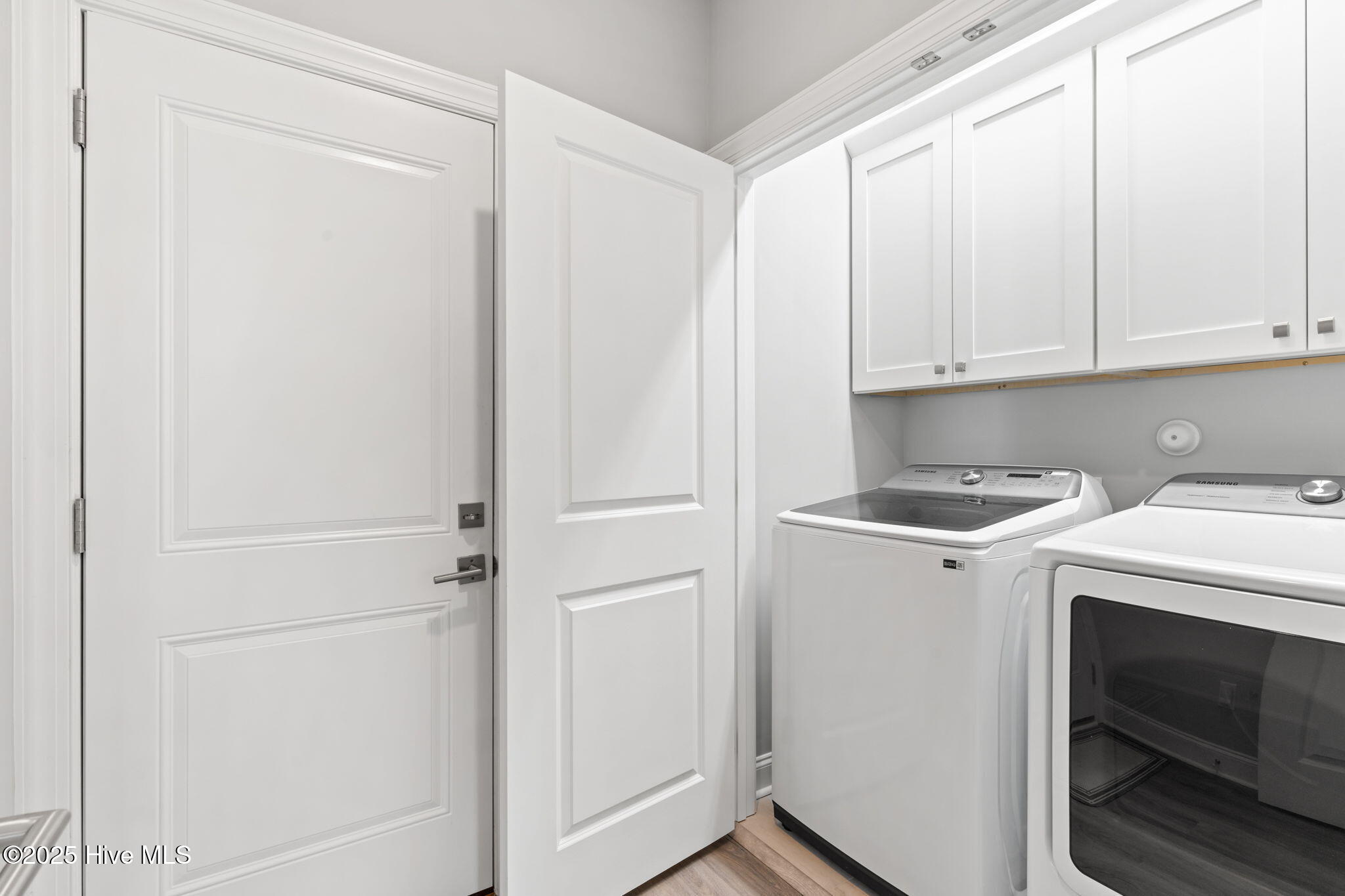 100535167 | Photo 25