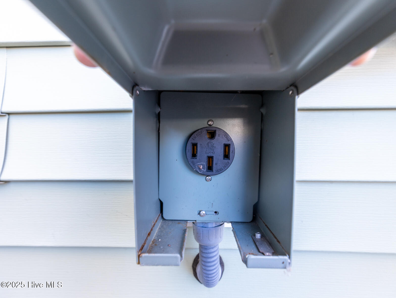 100546251 | Photo 64