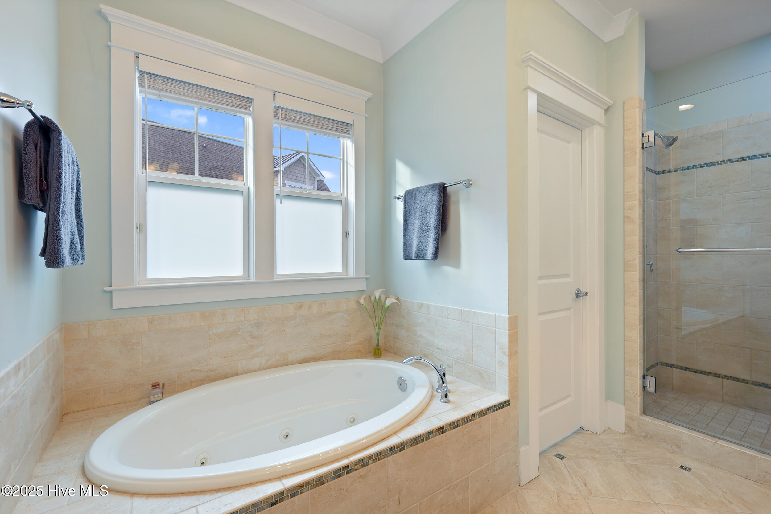 100536655 | Photo 32