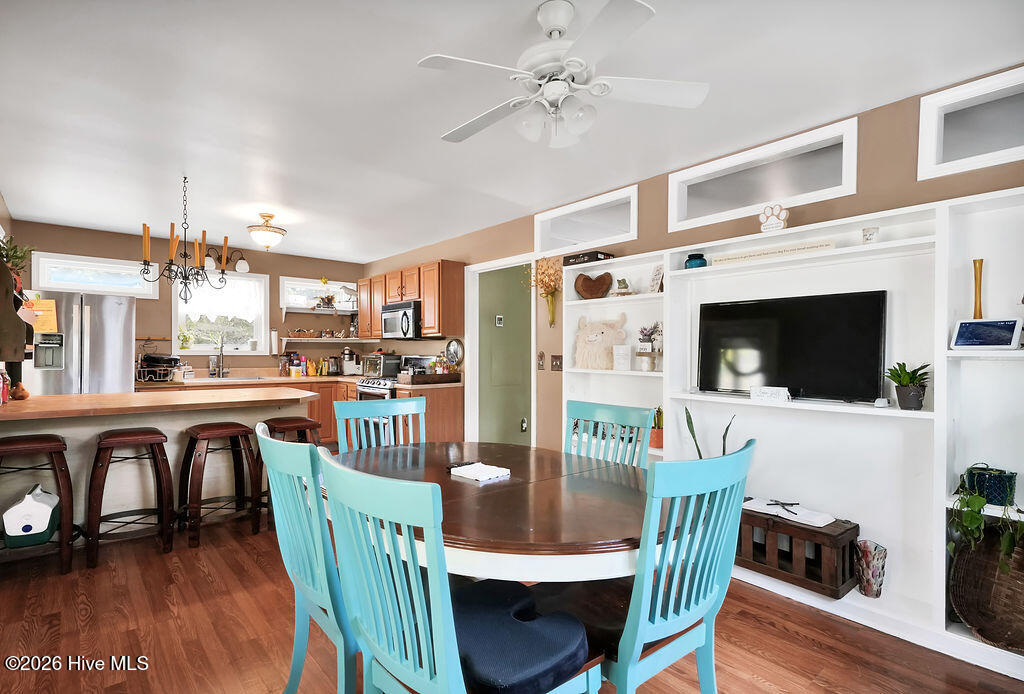 100560144 | Photo 47