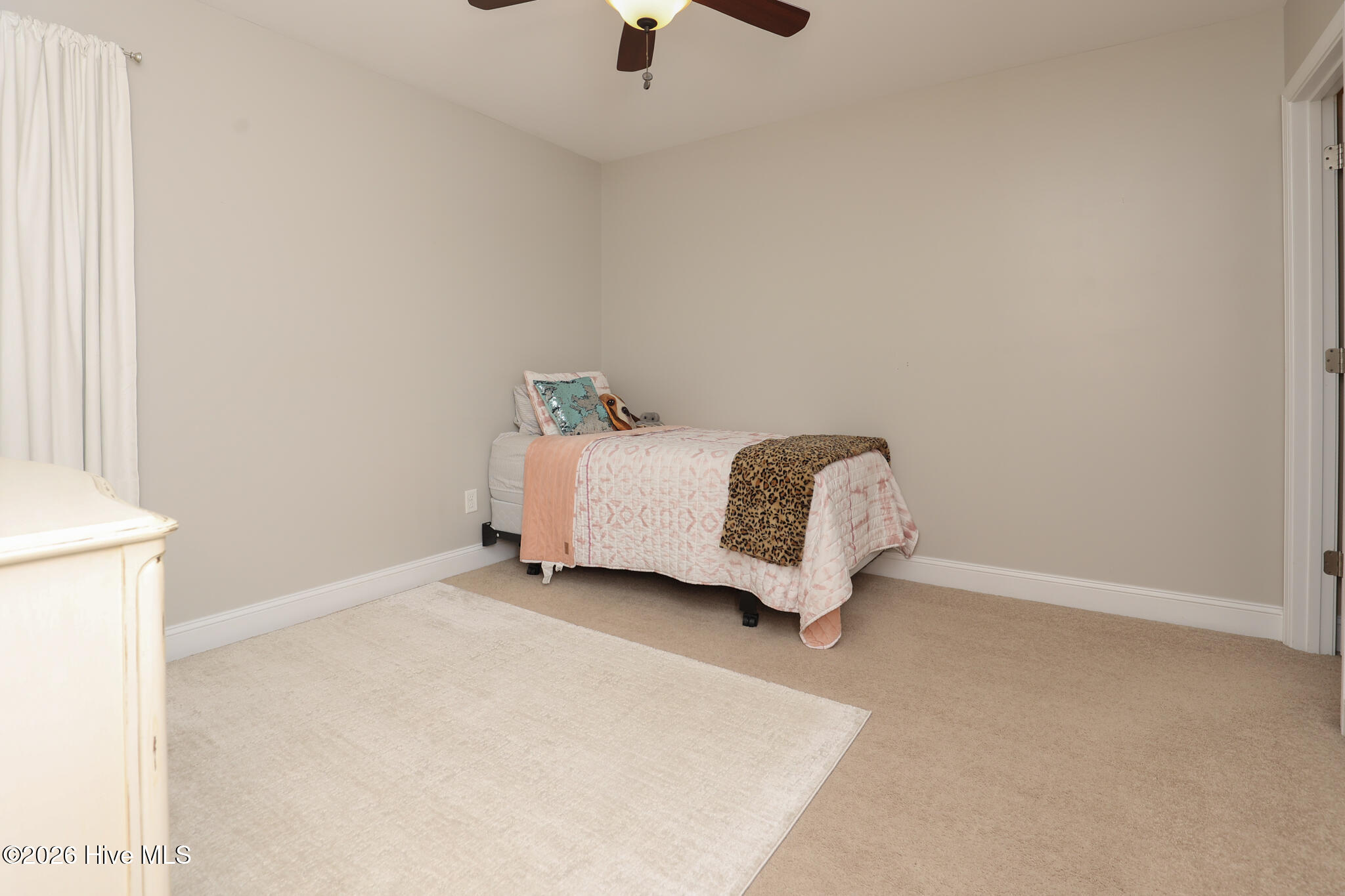 100559390 | Photo 39