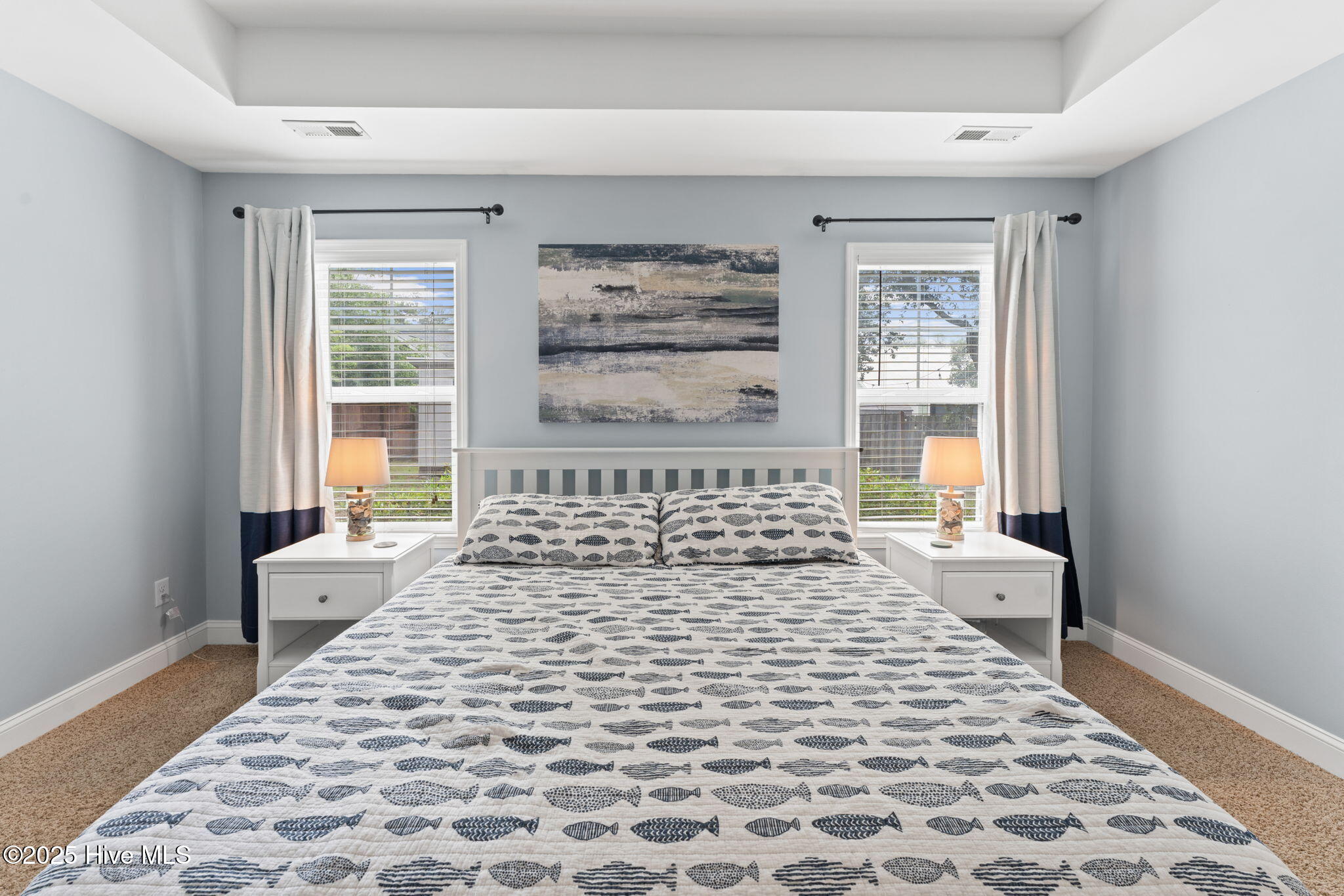 100548300 | Photo 32