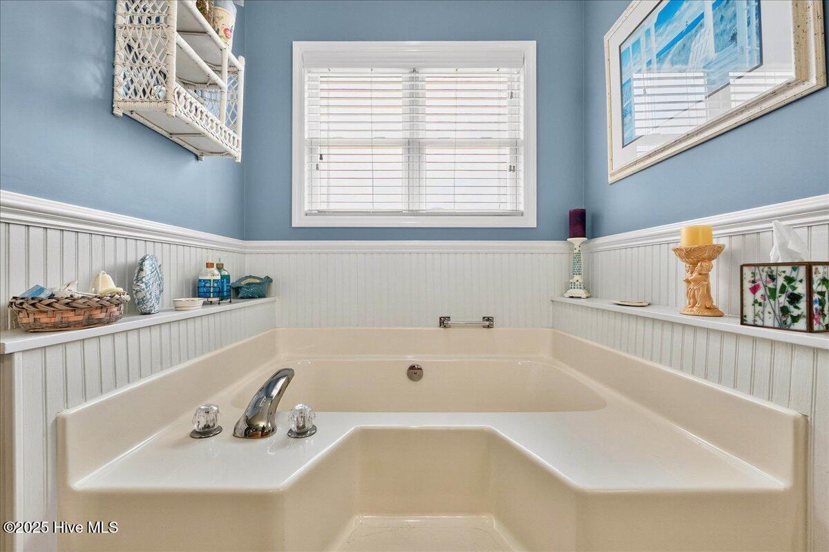 100531606 | Photo 23