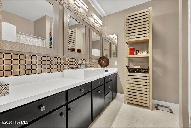 100567755 | Photo 27