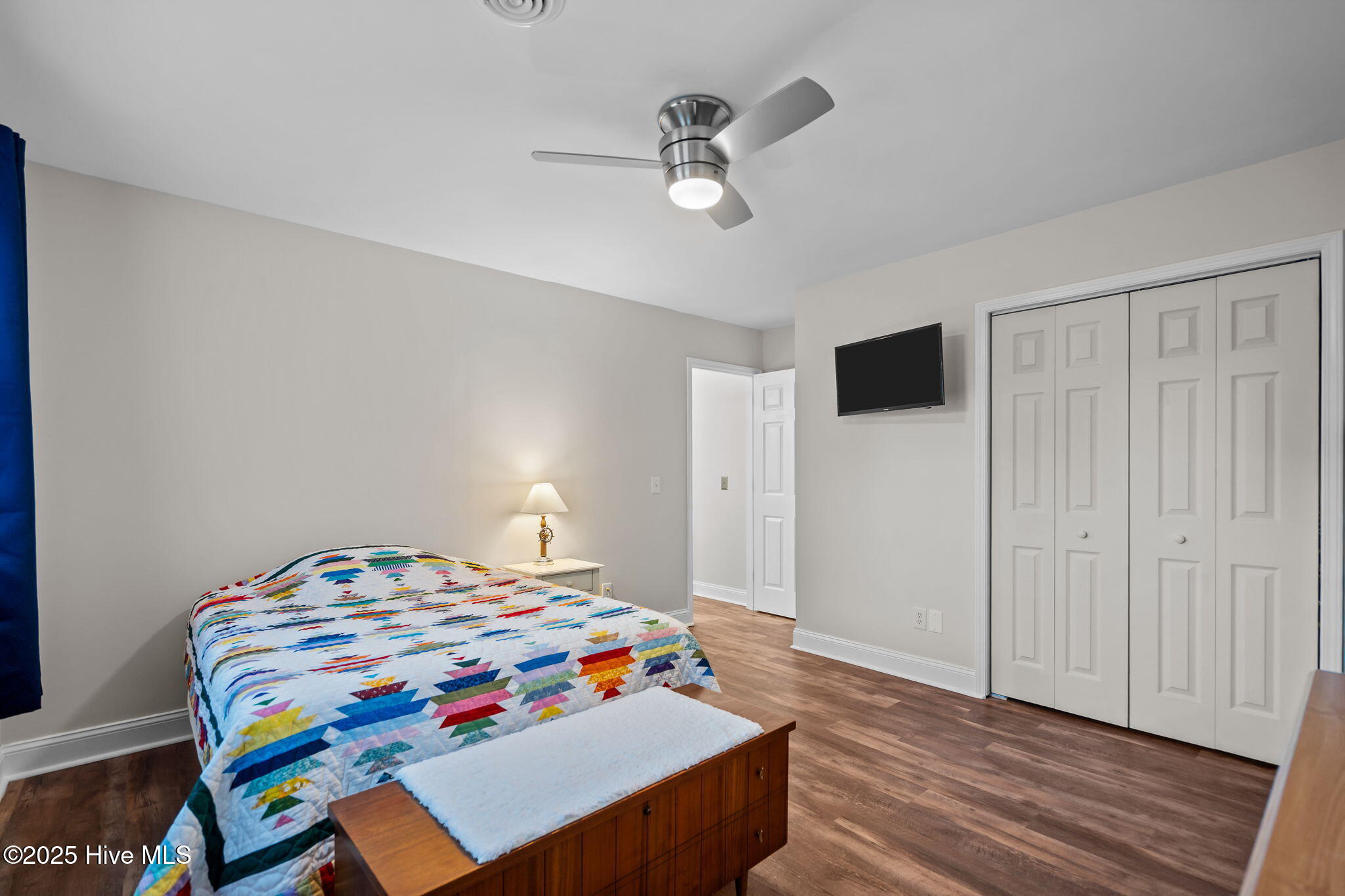 100551832 | Photo 25