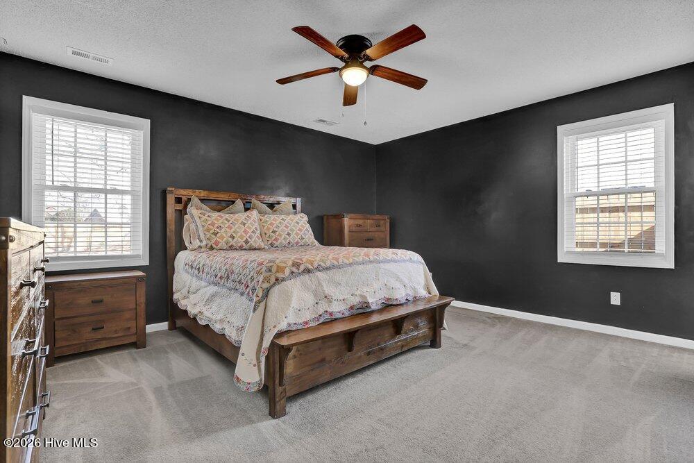 100557647 | Photo 15