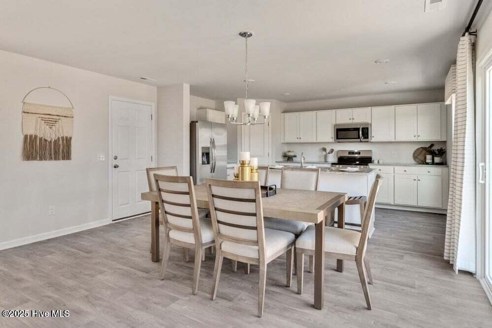 100521892 | Photo 15