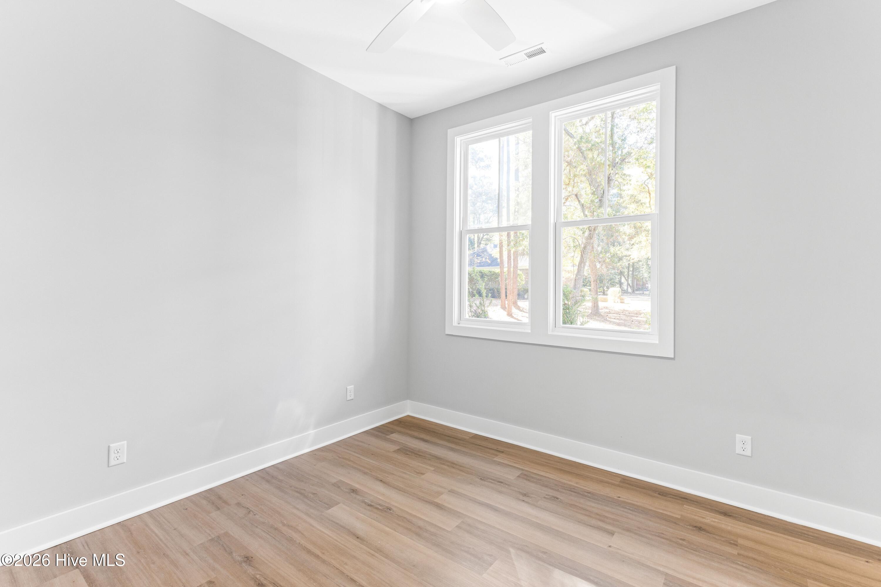 100547526 | Photo 29