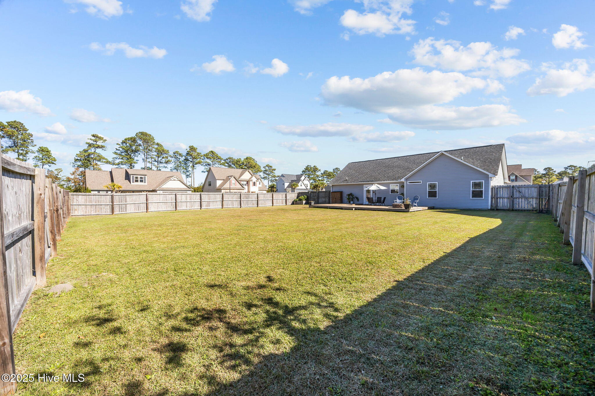 100537004 | Photo 38