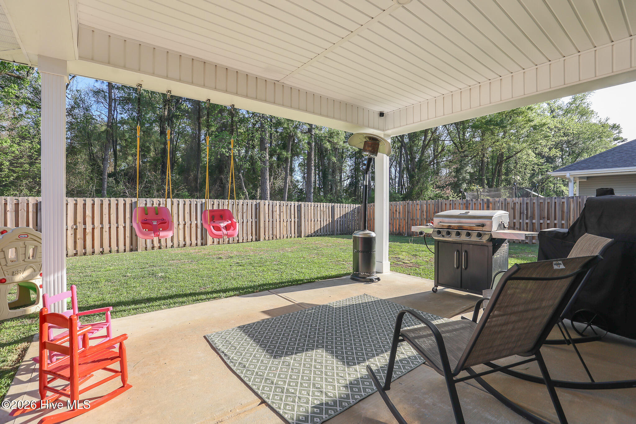 100565380 | Photo 40