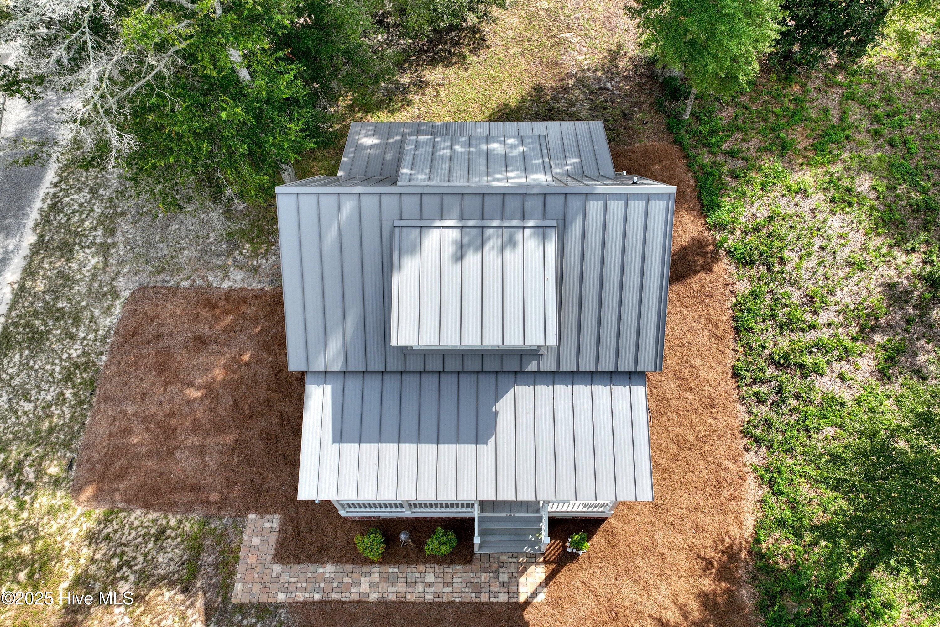 100532253 | Photo 32