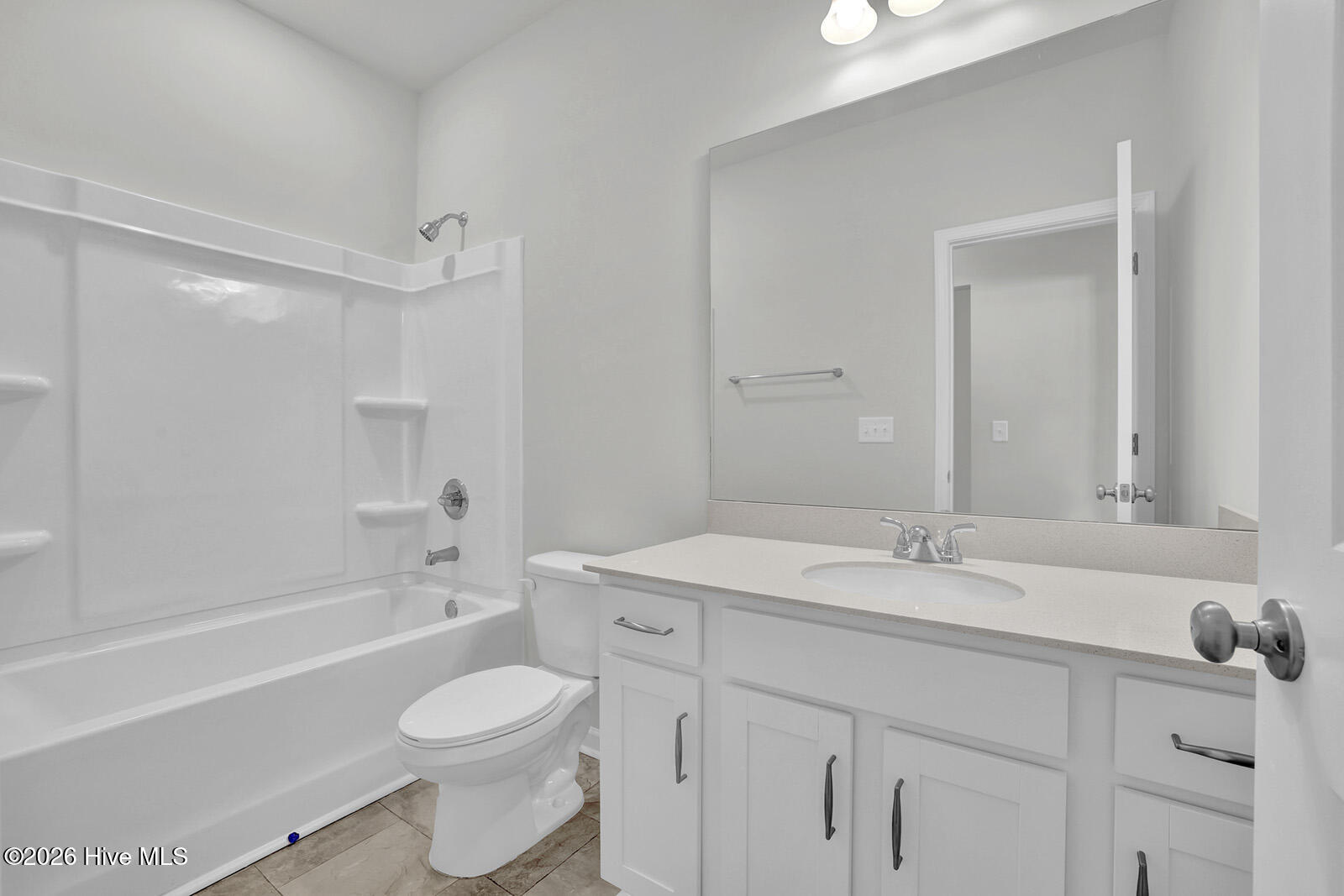 100550125 | Photo 27