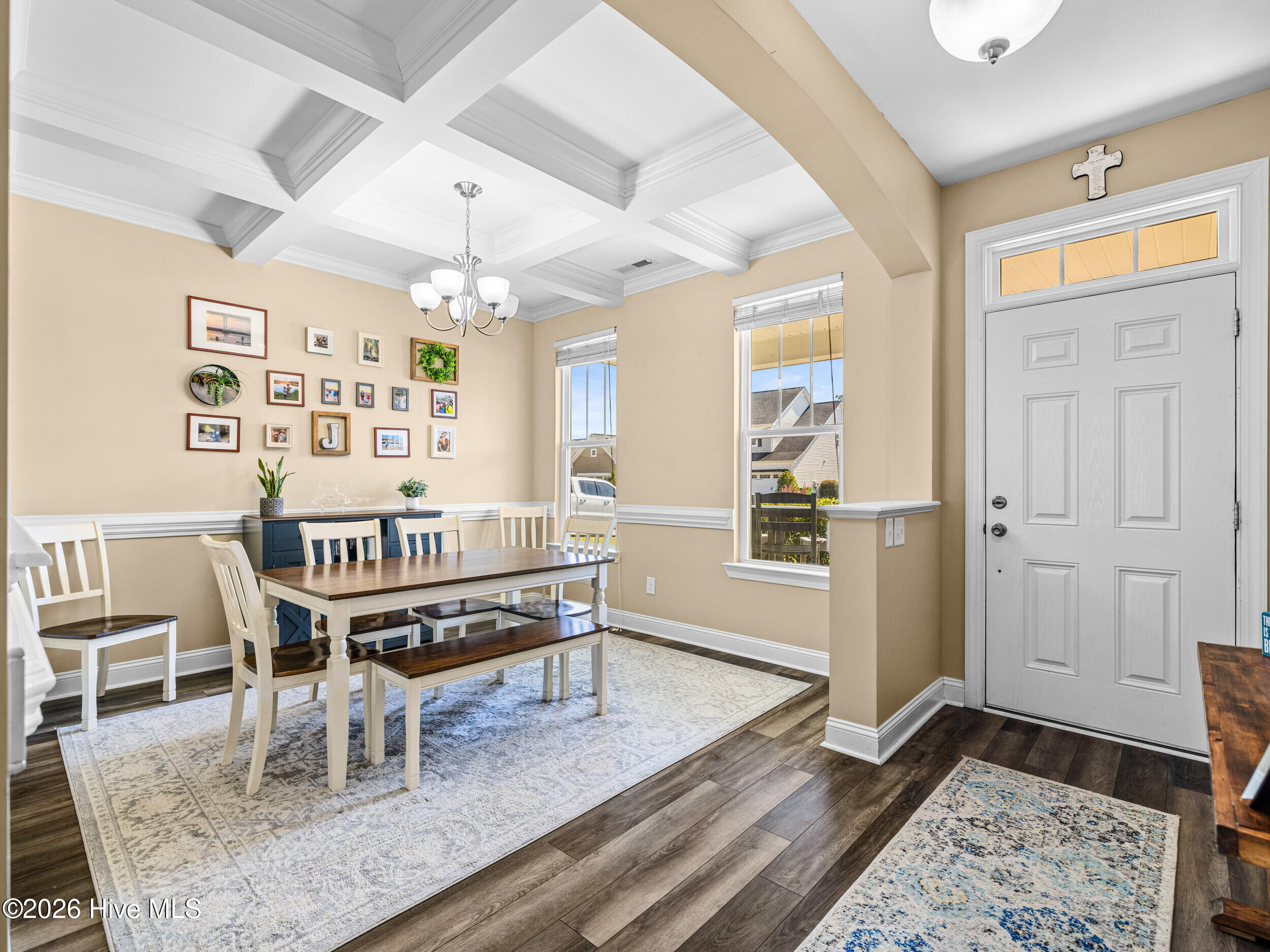 100562428 | Photo 15