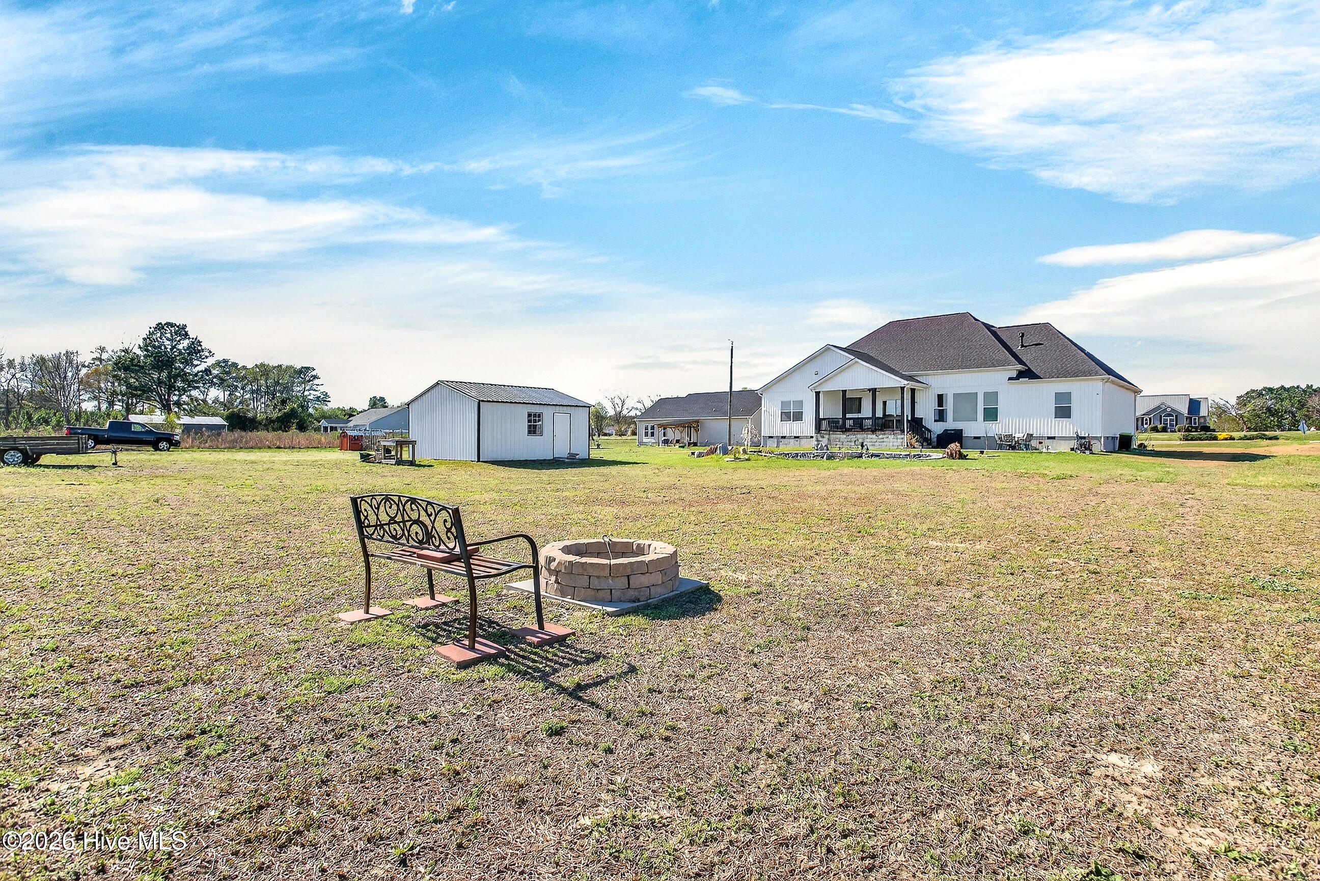 100561338 | Photo 39