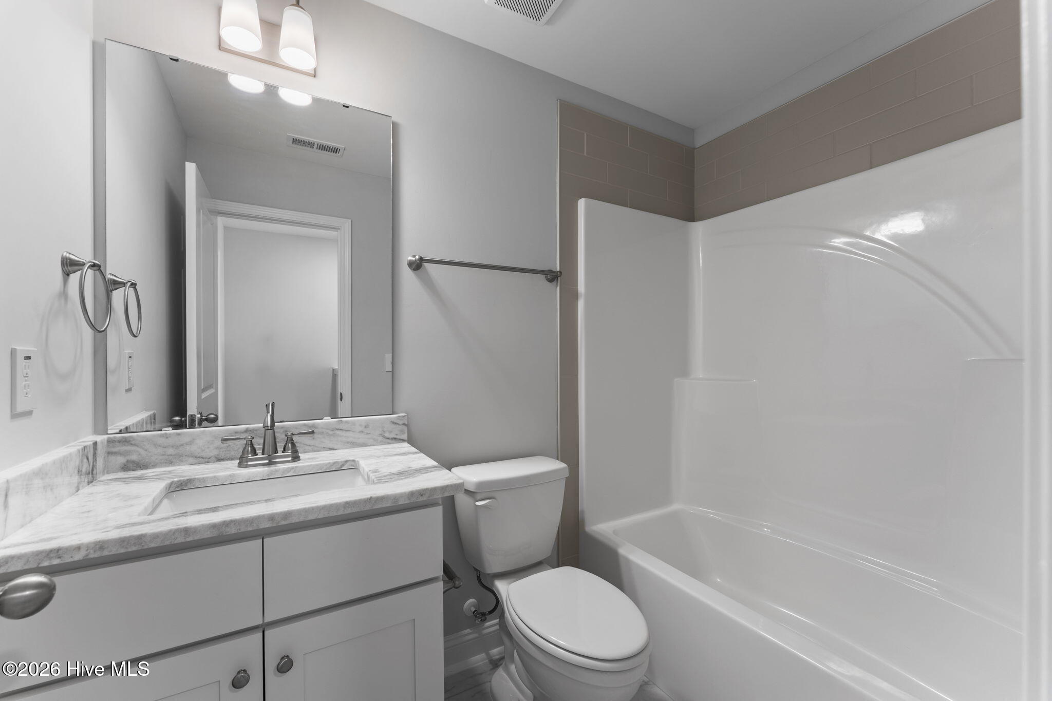 180 Longleaf Drive